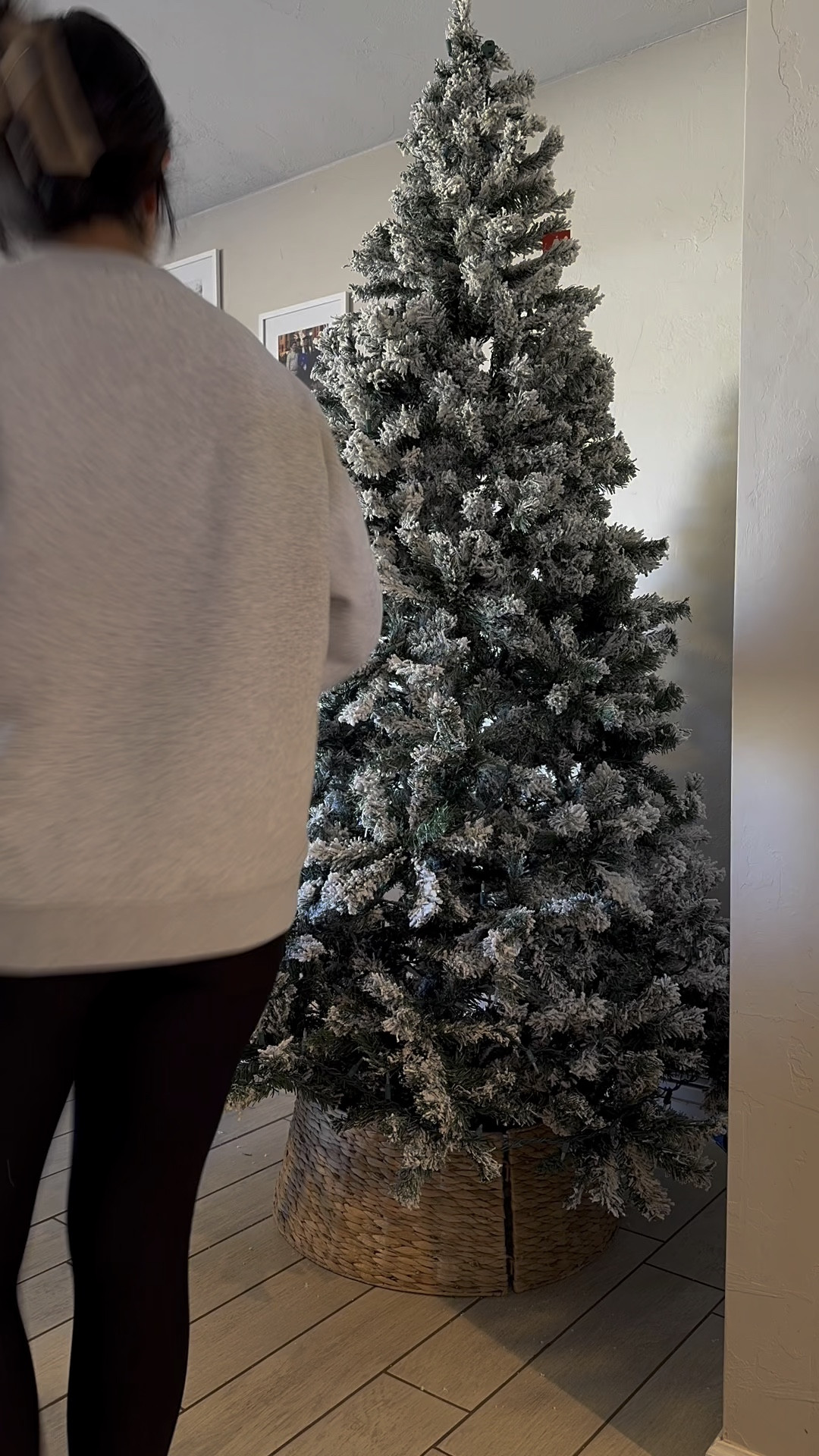 Decorated the Christmas tree today!
Christmas tree decor, Christmas tree, velvet ribbons, Christmas tree ornaments, neutral Christmas tree, pinecones, Christmas decor

#LTKHoliday #LTKFamily #LTKSeasonal