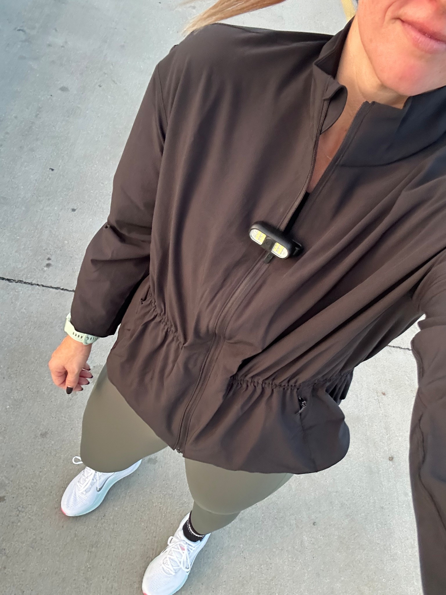 Chilly 7 mile run! This little jacket was perfect to block the wind and these lined leggings kept my legs as warm as can be expected.

Jacket - size small
Leggings - size 6
Shoes - TTS 

#LTKActive #LTKSaleAlert #LTKfitnessgoals