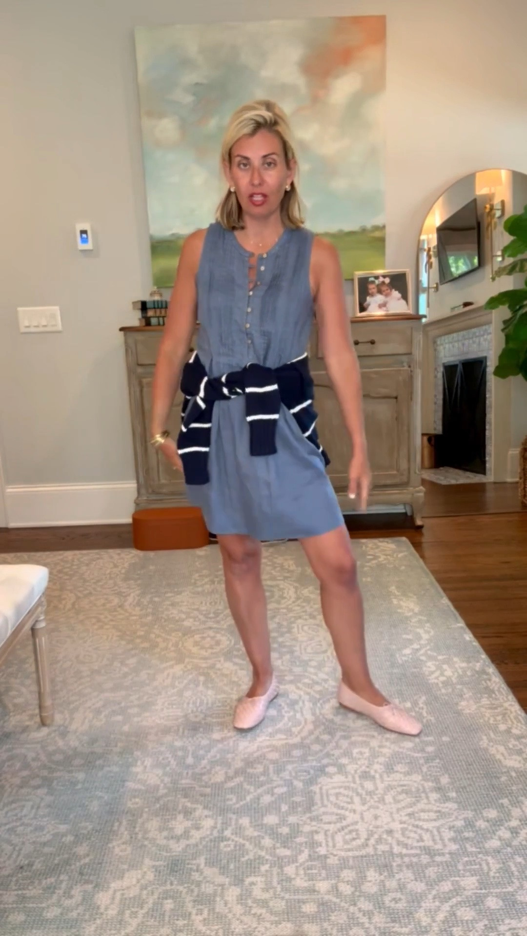 You know the drill… sweating in the parking lot and freezing the second you walk inside. Rounding up the outfits
I will reach for all summer: easy pieces with a layer for when the AC is working overtime.
Tops, sweater, jacket, dresses size XS
Shorts size s
Shoes- size down to 7 (usually 8)
@quince #quincepartner