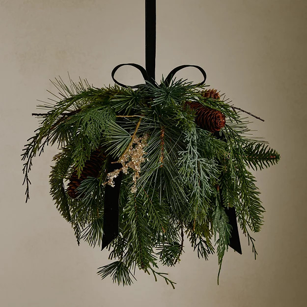Ultimate Fir Tree Pomander | The White Company UK & ROW