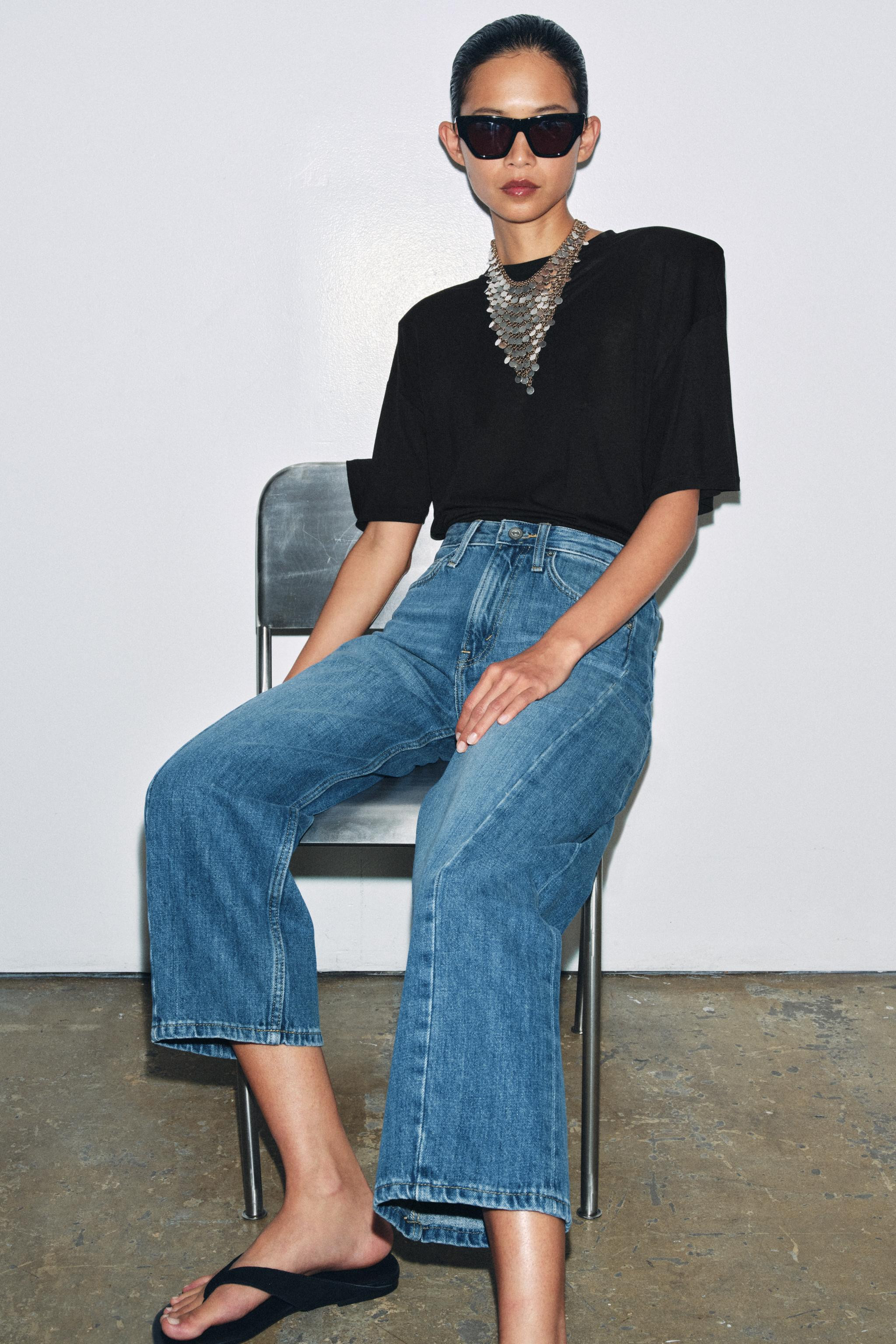 ZW COLLECTION ANKLE RELAXED FIT MID-WAIST JEANS | Zara UK