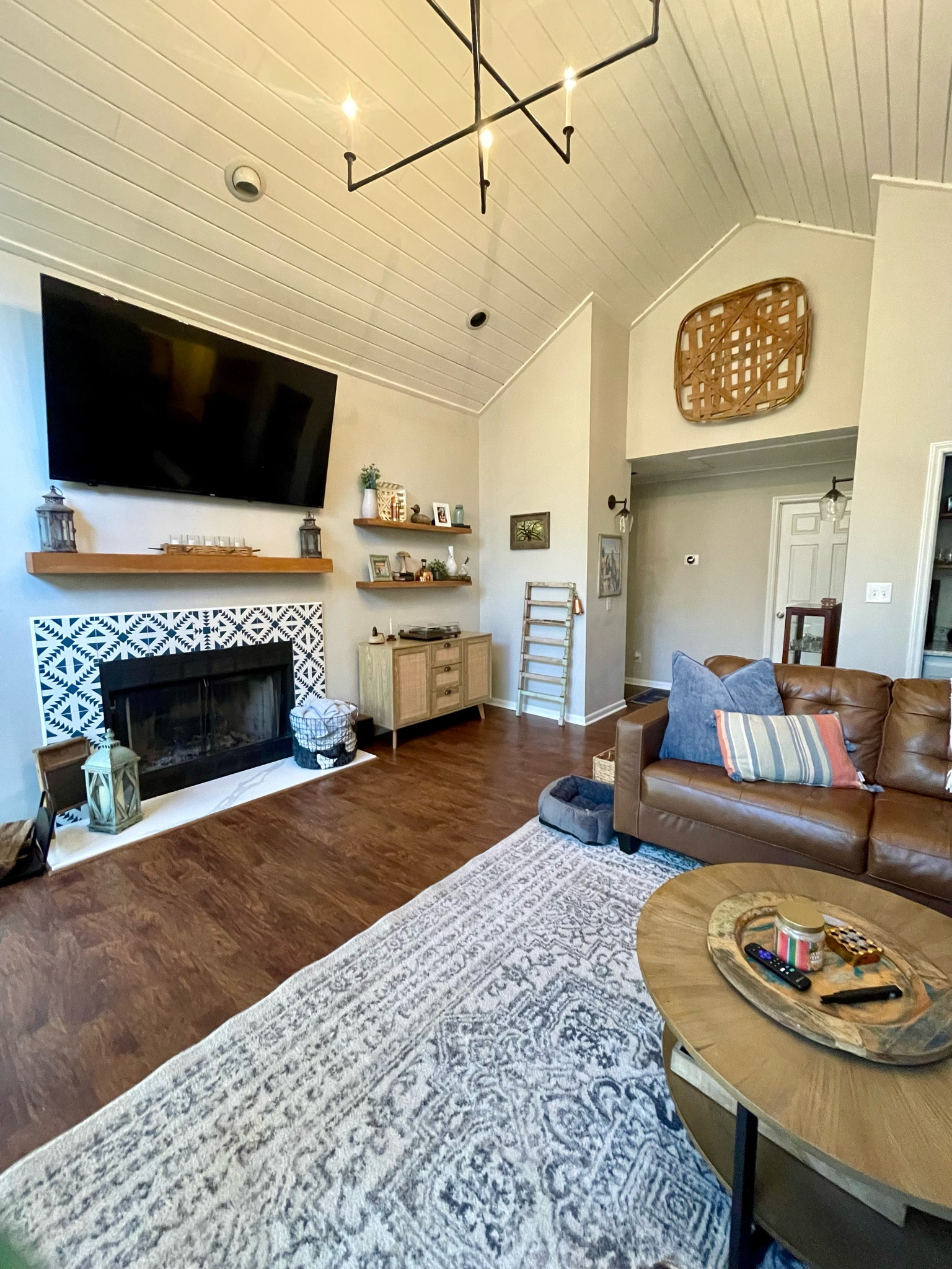 Cozy living room vibes 🤍 

#LTKstyletip #LTKfamily #LTKhome