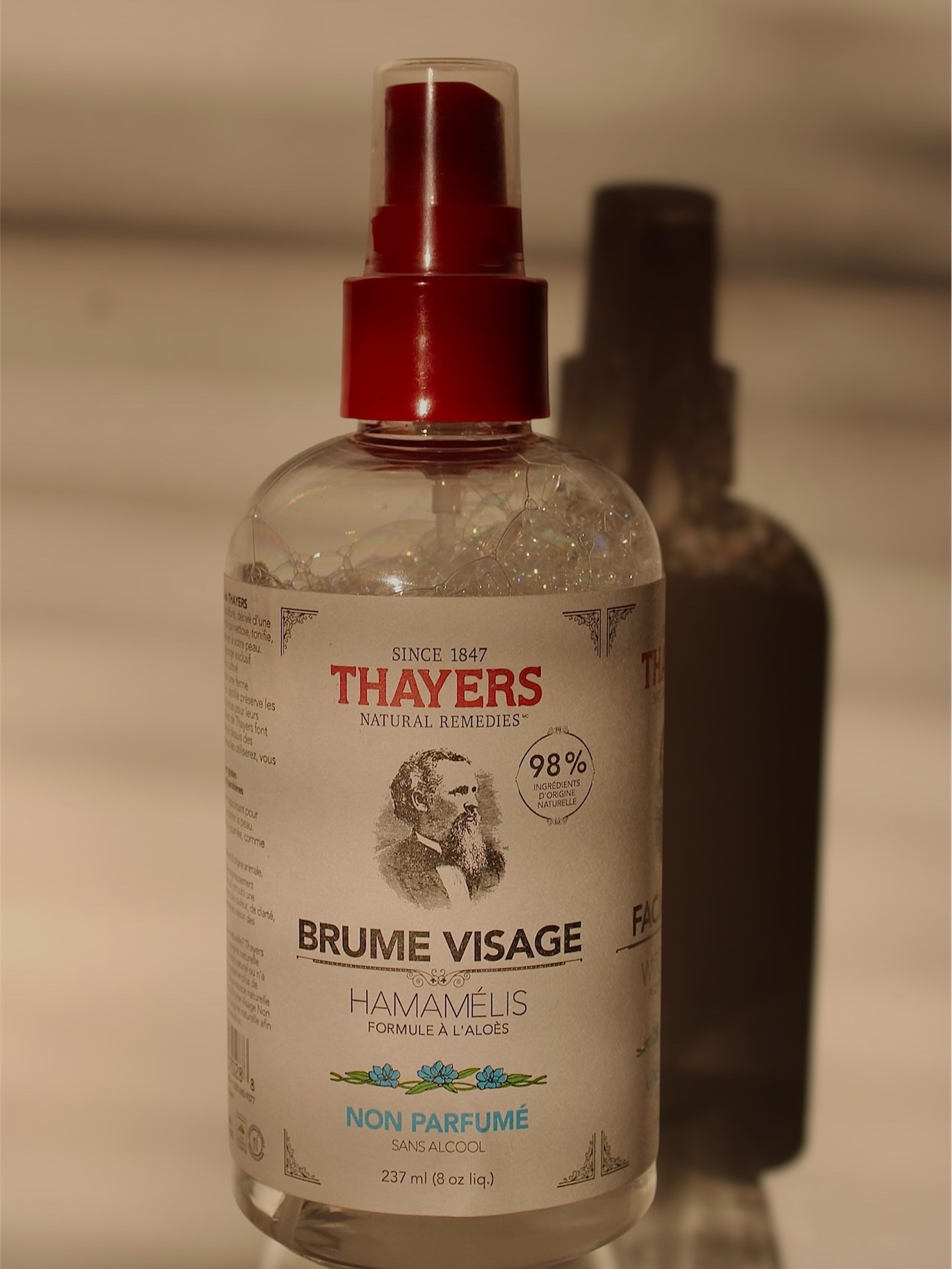 A little self-care spritz with a brand that's been around since 1847! 

Love the simplicity & natural power of Thayers' facial mist. It's the perfect way to soothe & refresh my skin.🌱🧼

@thayers 

#selfcare #thayers #naturalremedies #cleanskincare #witchhazel #since1847 #ecoconcious #trendingskincare #sensitiveskin #acneprone #toning #redness #noscent #facemist #ski̇ncareti̇ps #productphotography #beauty #cleanskin #dryskin #onthego #shoppersbeauty