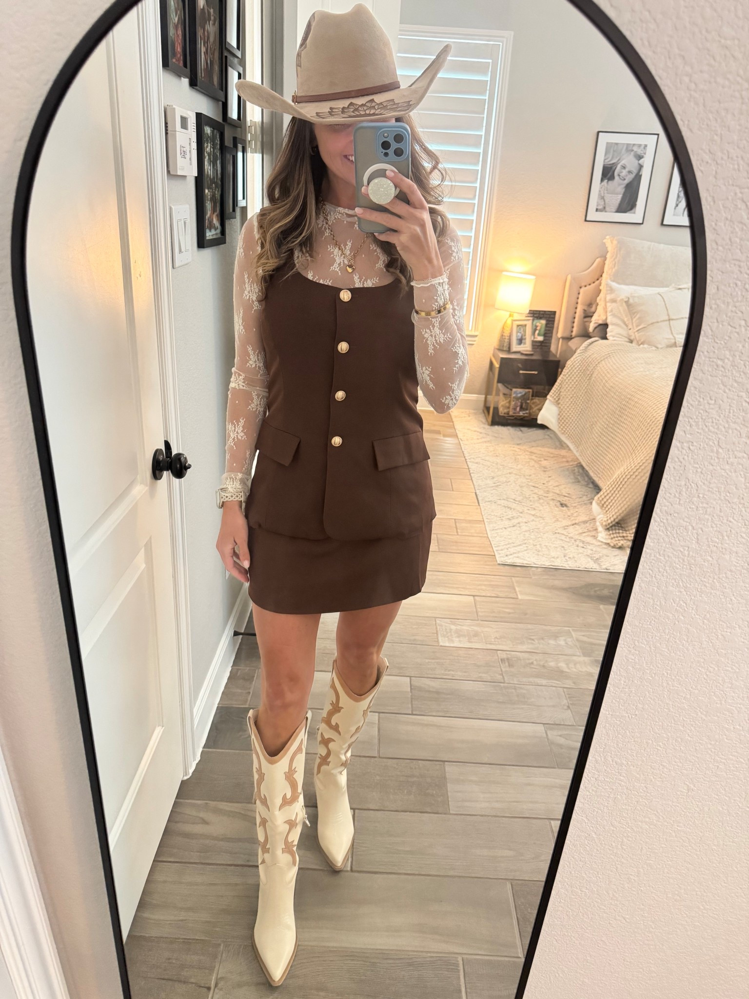 Rodeo fit 🤌🏻

#LTKootd #LTKSeasonal #LTKMidsize