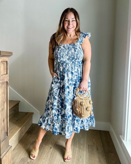 Spring Outfit Idea

Use code 50TRM for 50% off non-sale items at Victoria Emerson

Fit tips: Dress tts, L

Spring  spring fashion  seasonal fashion  floral dress  Easter outfit  handbag  purse  midi dress

#LTKstyletip #LTKSeasonal #LTKmidsize