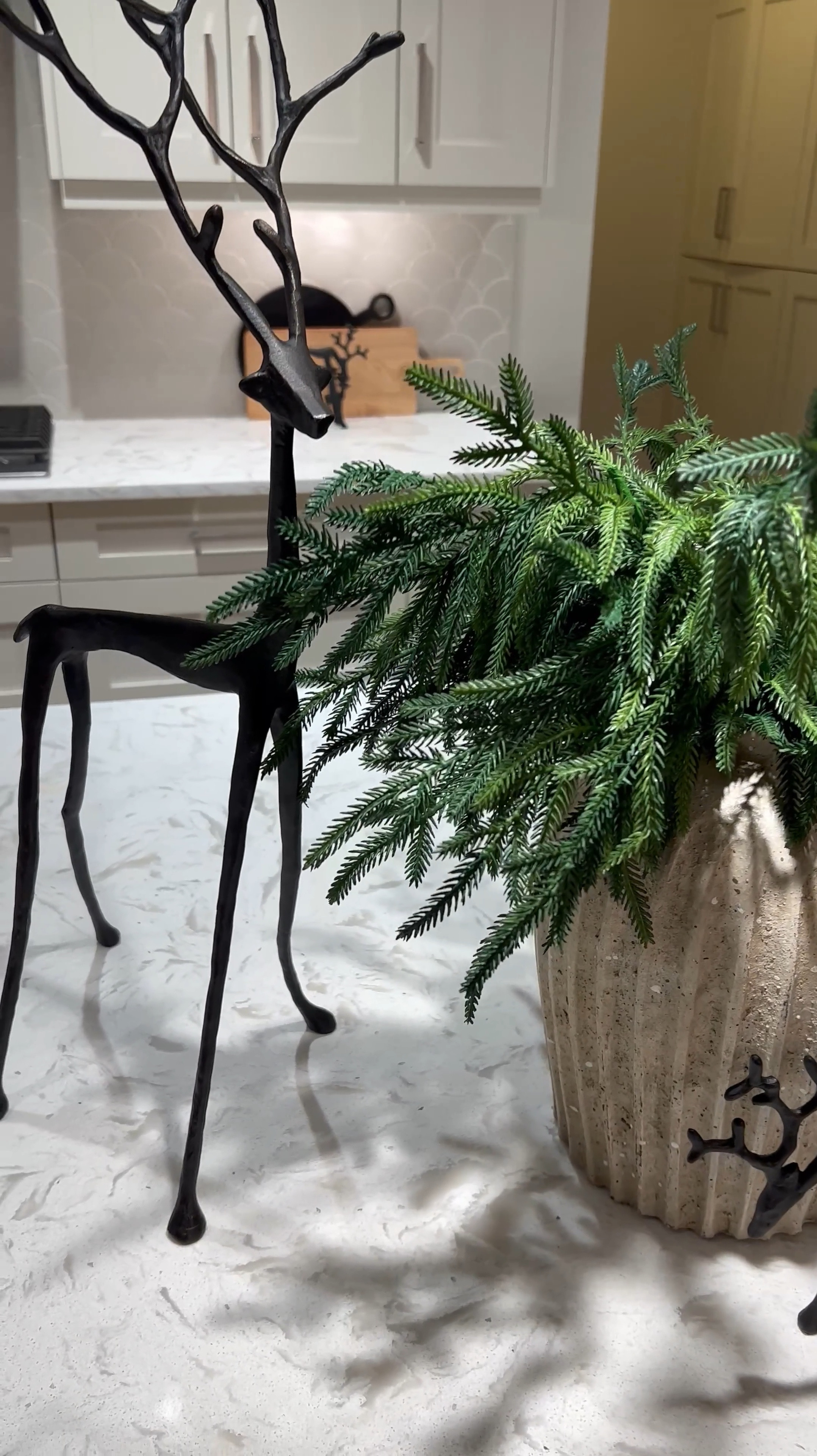 Christmas is approaching! 😆

Shop the look below! 

#LTKStyleTip #LTKHome #LTKHoliday