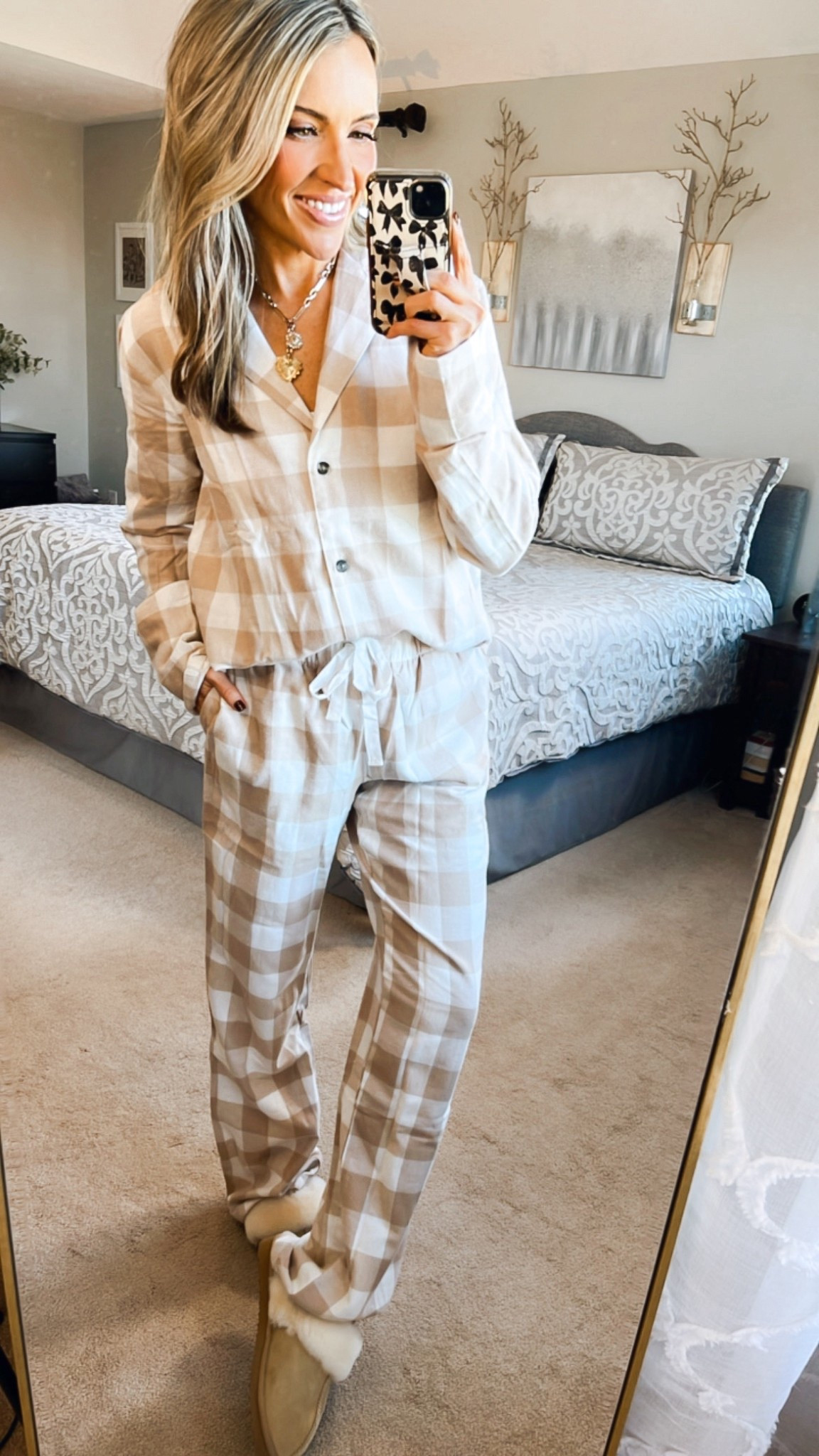 HUGE sale alert!!! 50% off holidays pajama sets for the whole family! Wearing size small 


#LTKHoliday #LTKFindsUnder50 #LTKSaleAlert