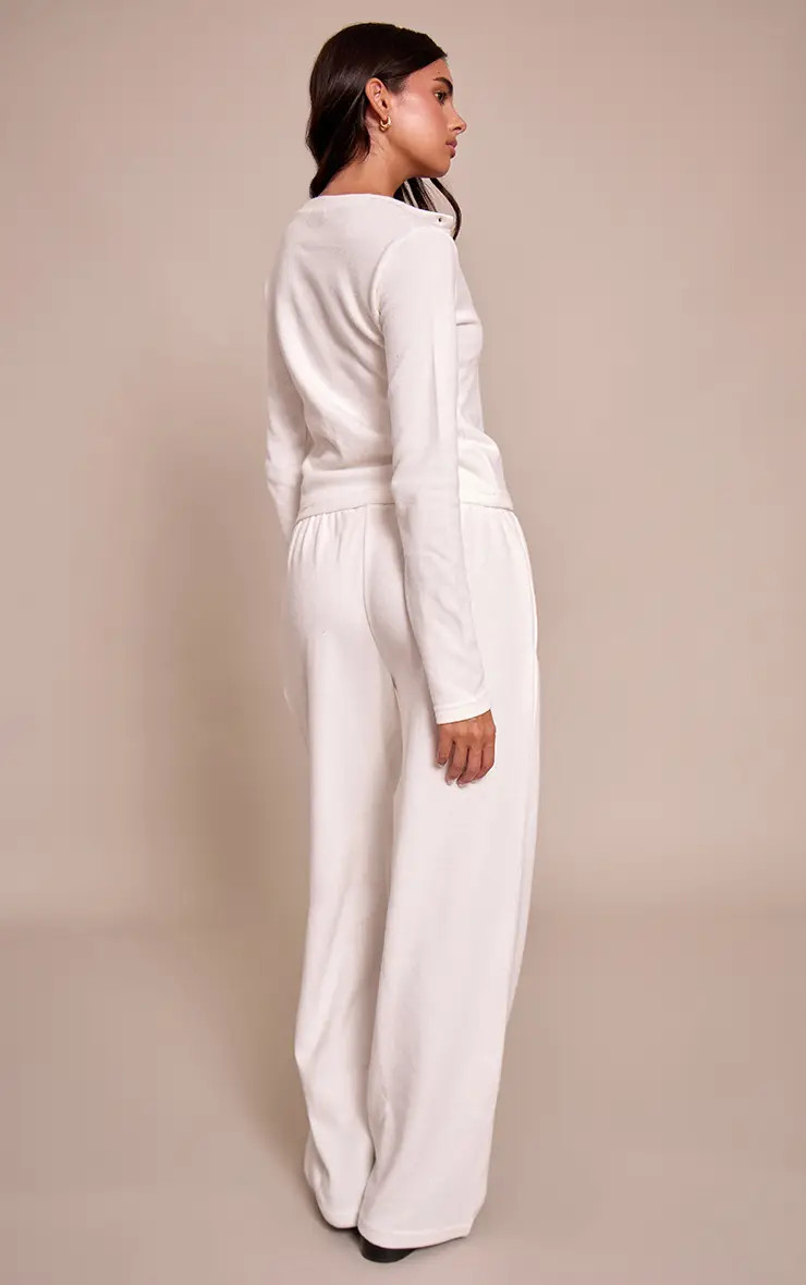 Cream Soft Touch Wide Leg Jogger Co-ord | PrettyLittleThing UK