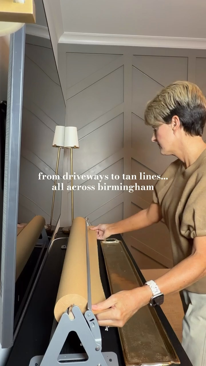 From driveways to tan lines… all across Birmingham 🚗

Bringing spray tans right to your door and making it easy to get that smooth, even glow without leaving home. Every stop, every client, same consistent results.

Sharing the spray tan tools and products I use below.

#spraytanartist #mobilespraytan #birmingham #sunlesstanning #spraytanlife #beautyprofessional #ltkcreator #ltkit #LTKbeauty