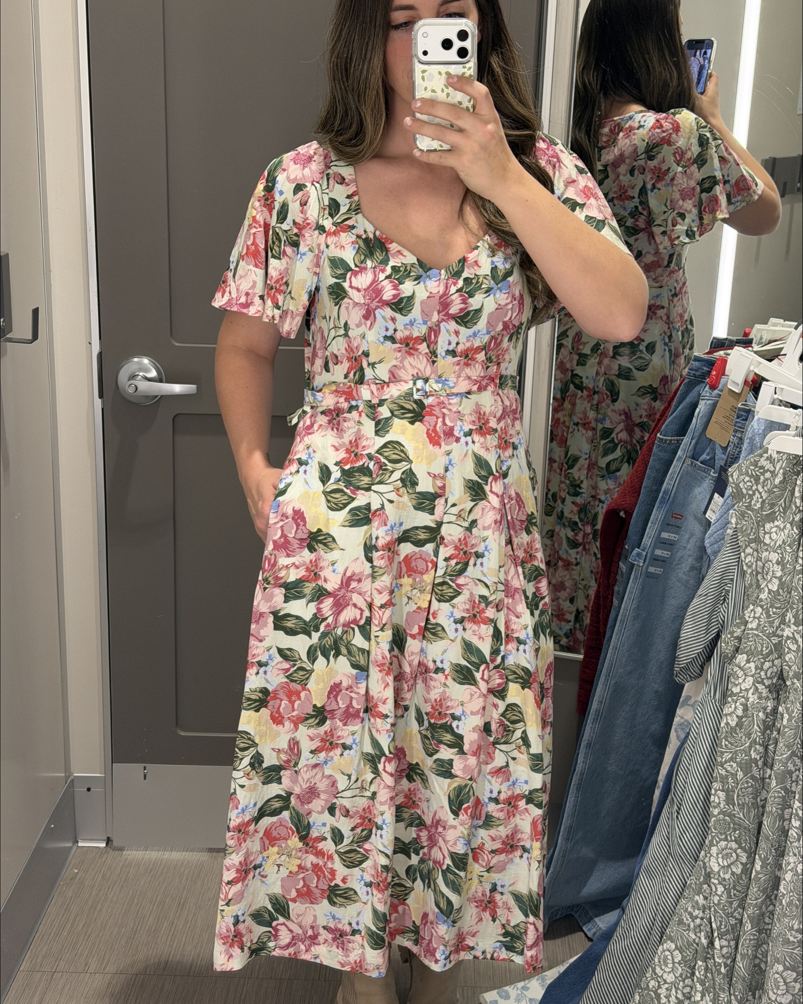 Floral Dress from Target that I love!! 
🌼 



#LTKSaleAlert #LTKMidsize #LTKootd