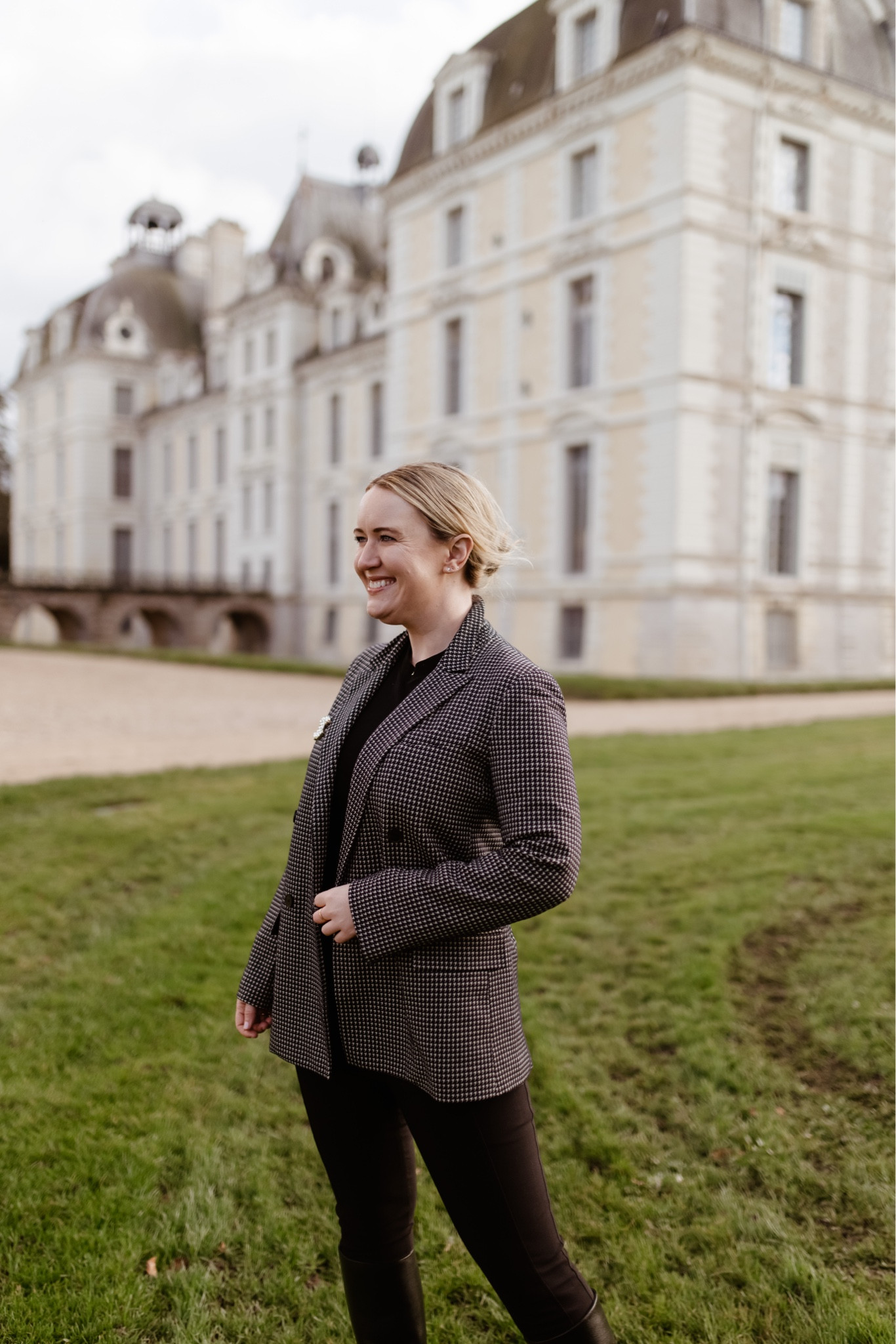 M.mLafleur plaid blazer (4) and curie ponte pants (6S) 
Country outfit 