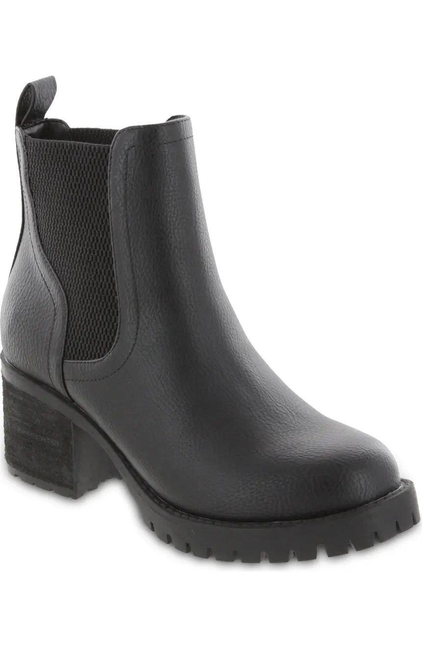 Jonna Lug Sole Chelsea Boot (Women) | Nordstrom