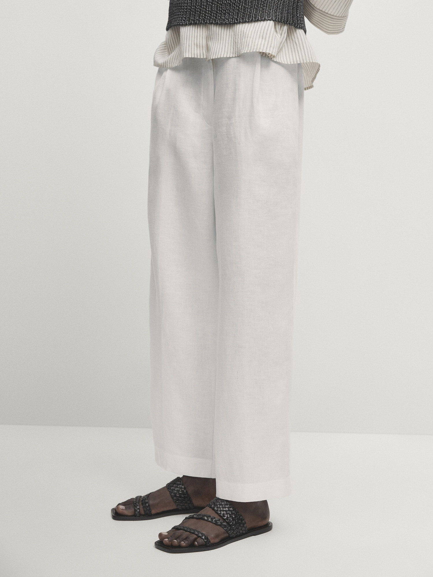 Slim fit darted linen trousers | Massimo Dutti US