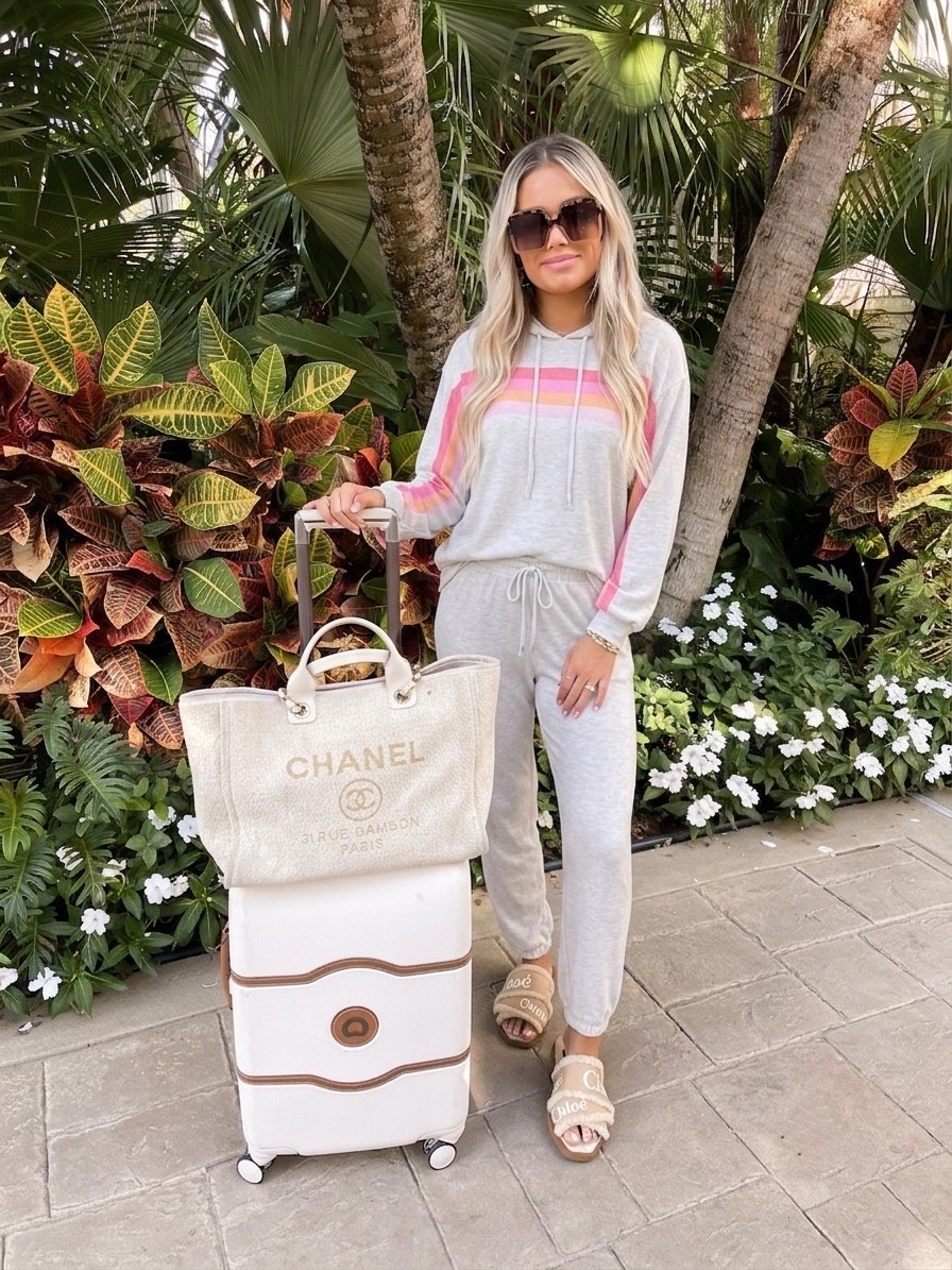 My favorite set & luggage to travel with!

#LTKSaleAlert #LTKootd #LTKTravel