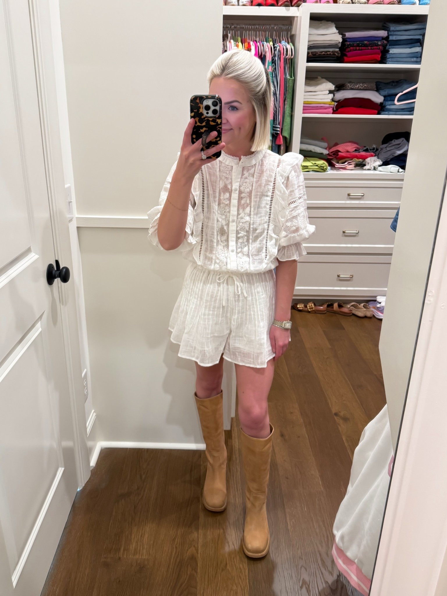 White ruffle playsuit / white ruffle romper
Size: 2