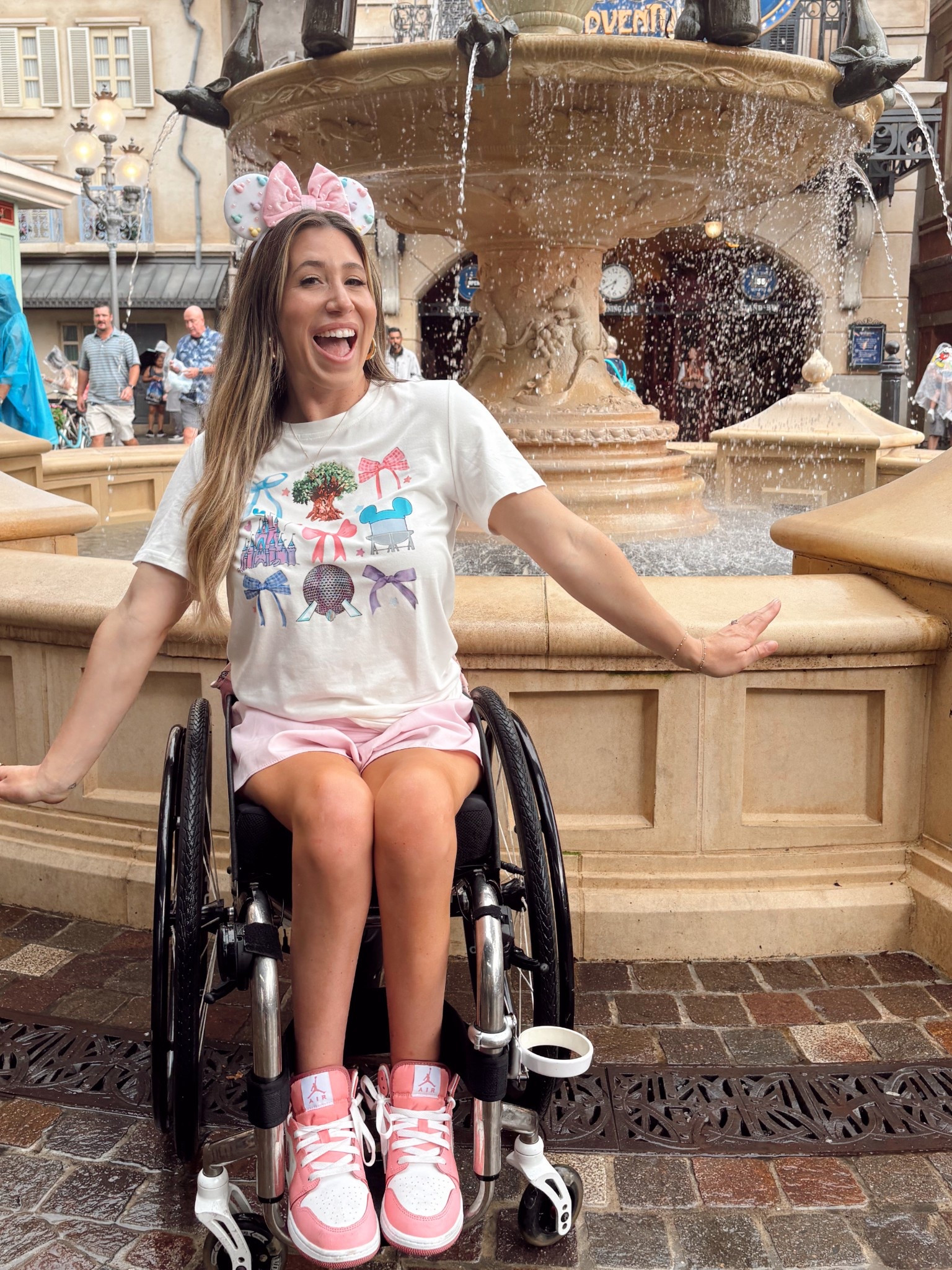 EPCOT outfit 🩷 #LTKdisney #disneyoutfit 

#LTKStyleTip #LTKTravel #LTKFamily