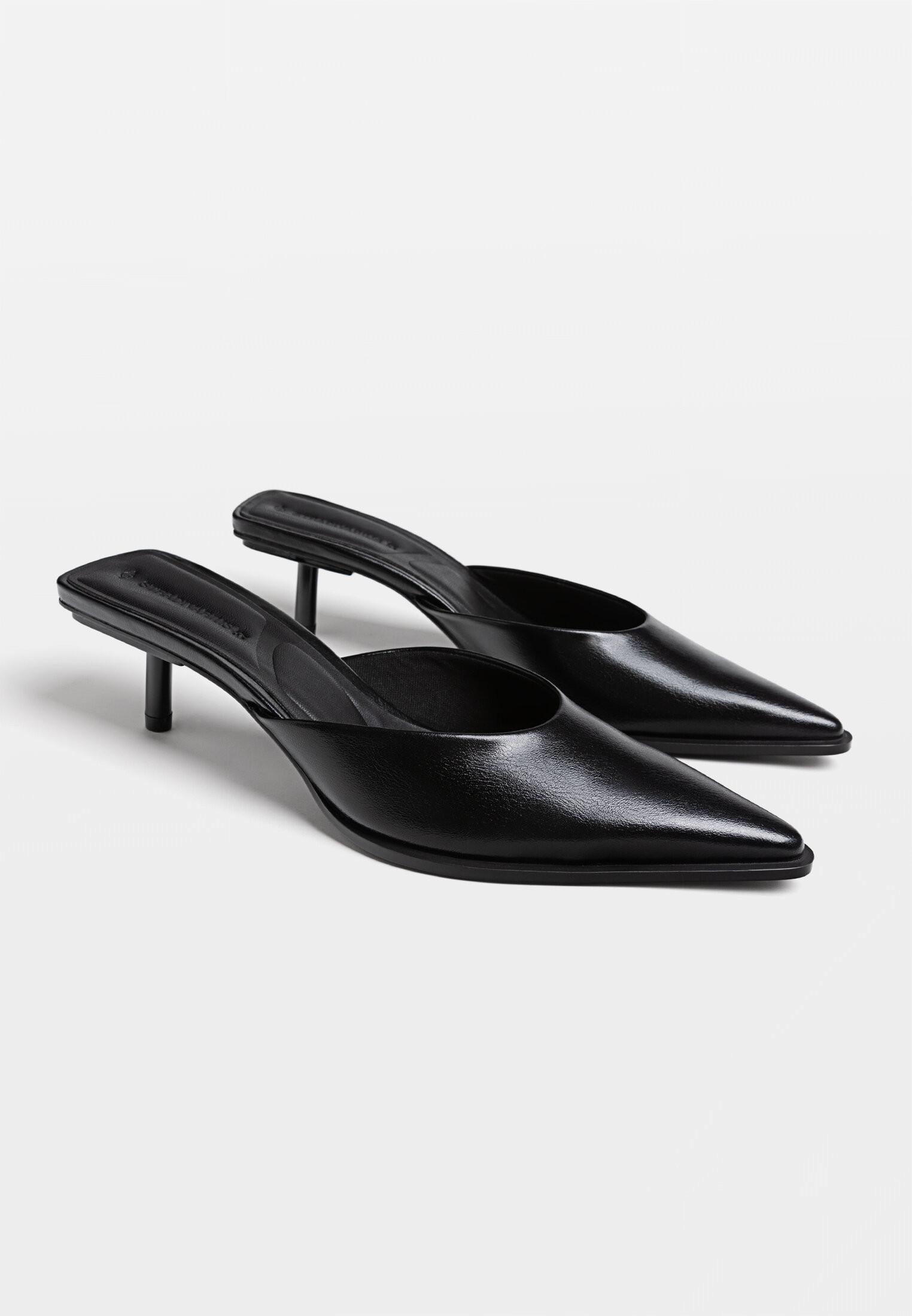 Kitten-heel mules - Women's fashion | Stradivarius United Kingdom | Stradivarius (UK)