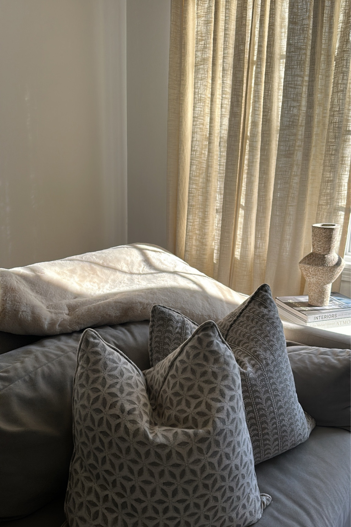 We have several of these they look pretty & are so soft & warm this one is color ivory 

Early access use code: BRITTANY30 11/19 + 11/20 

Would make a great under $100 gift too 

#anthropologie 
#anthropologiepartner 

#LTKHoliday #LTKSeasonal #LTKfindsunder100