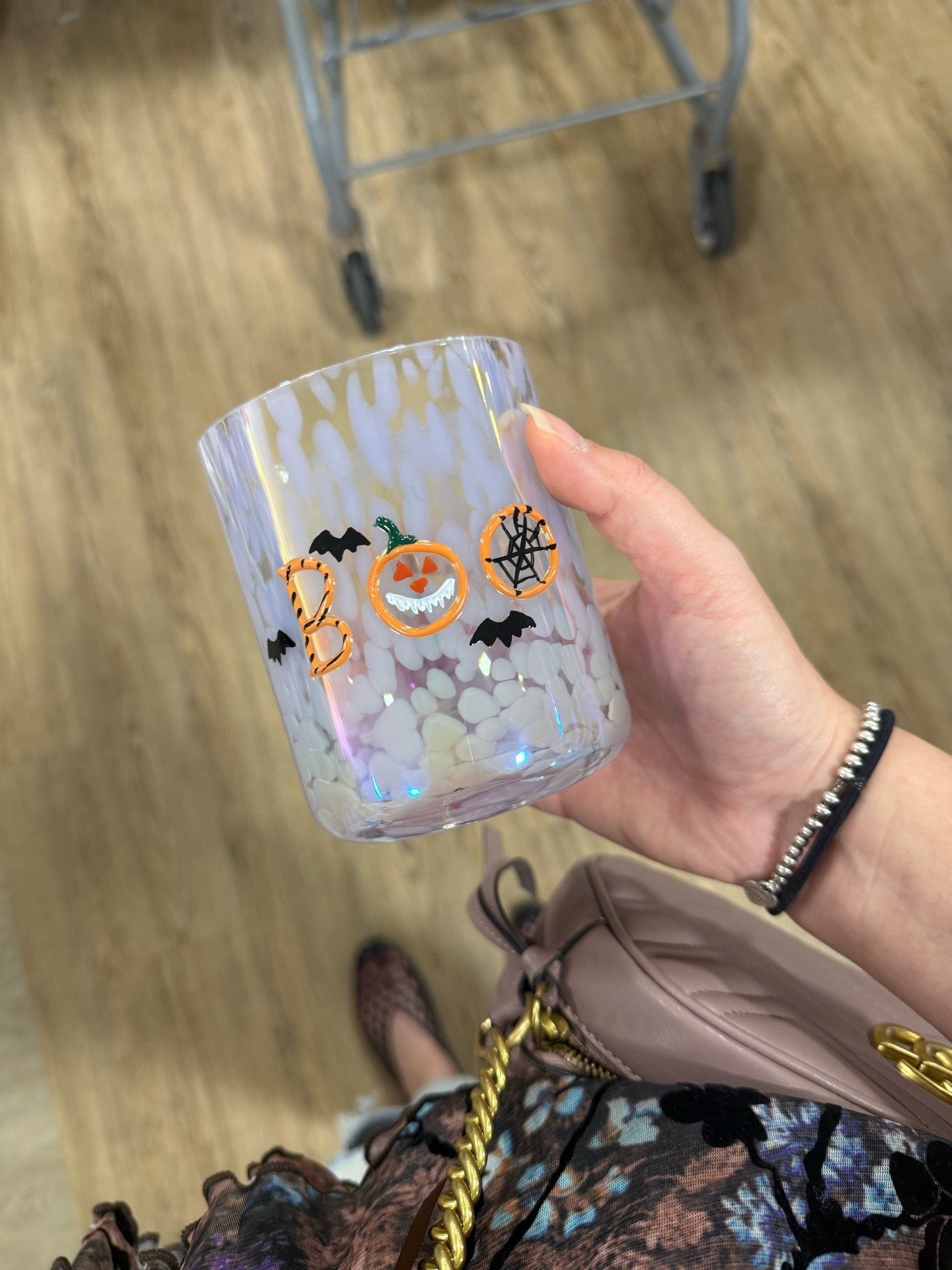 Grabbed a new icon glass at Homegoods today💜🎃🖤🦇


Icon glass / Anthro dupe / Anthropologie lookalike / Homegoods find

#LTKdayinmylife #LTKSeasonal #LTKHome