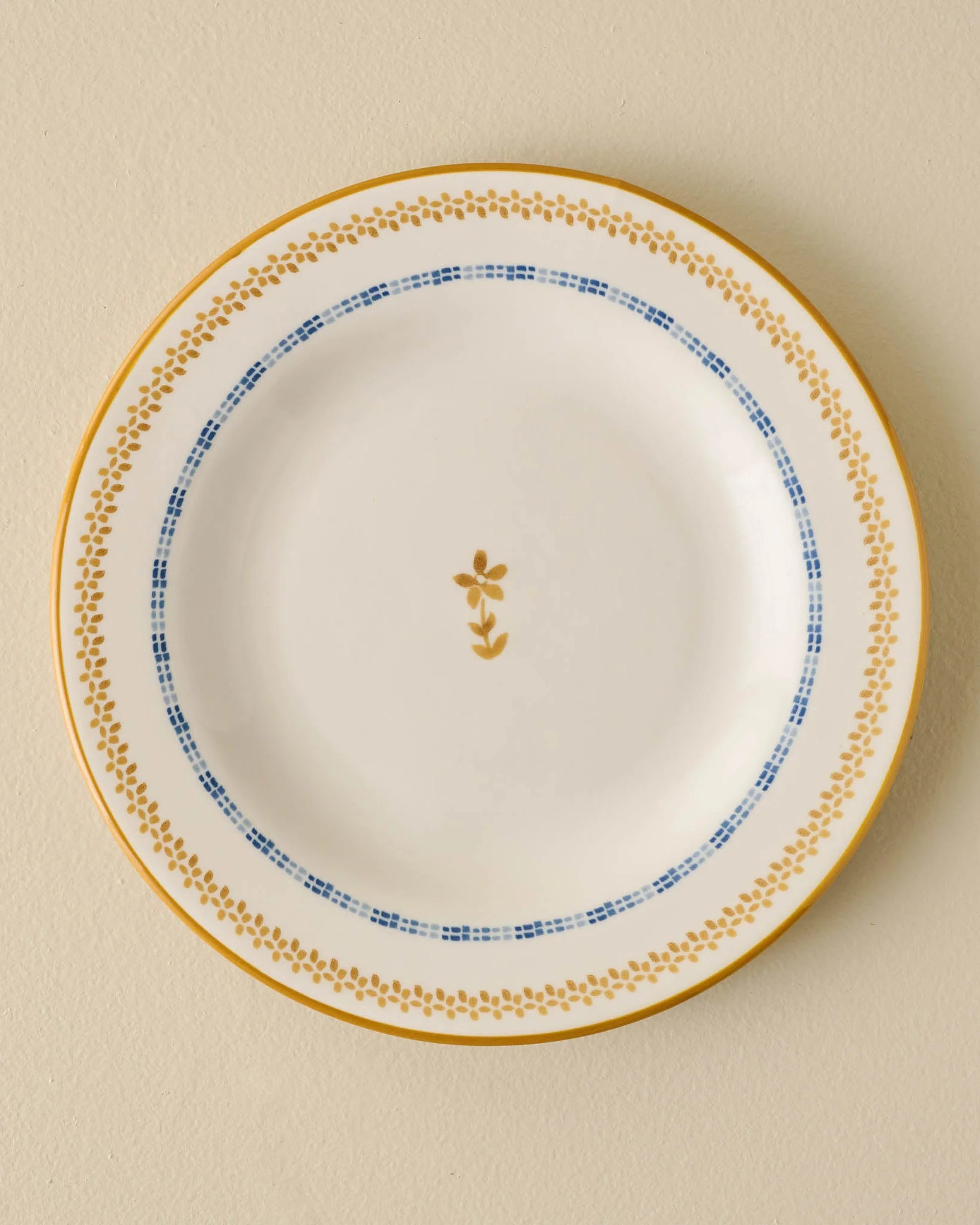 Luna Floral Salad Plate | Magnolia