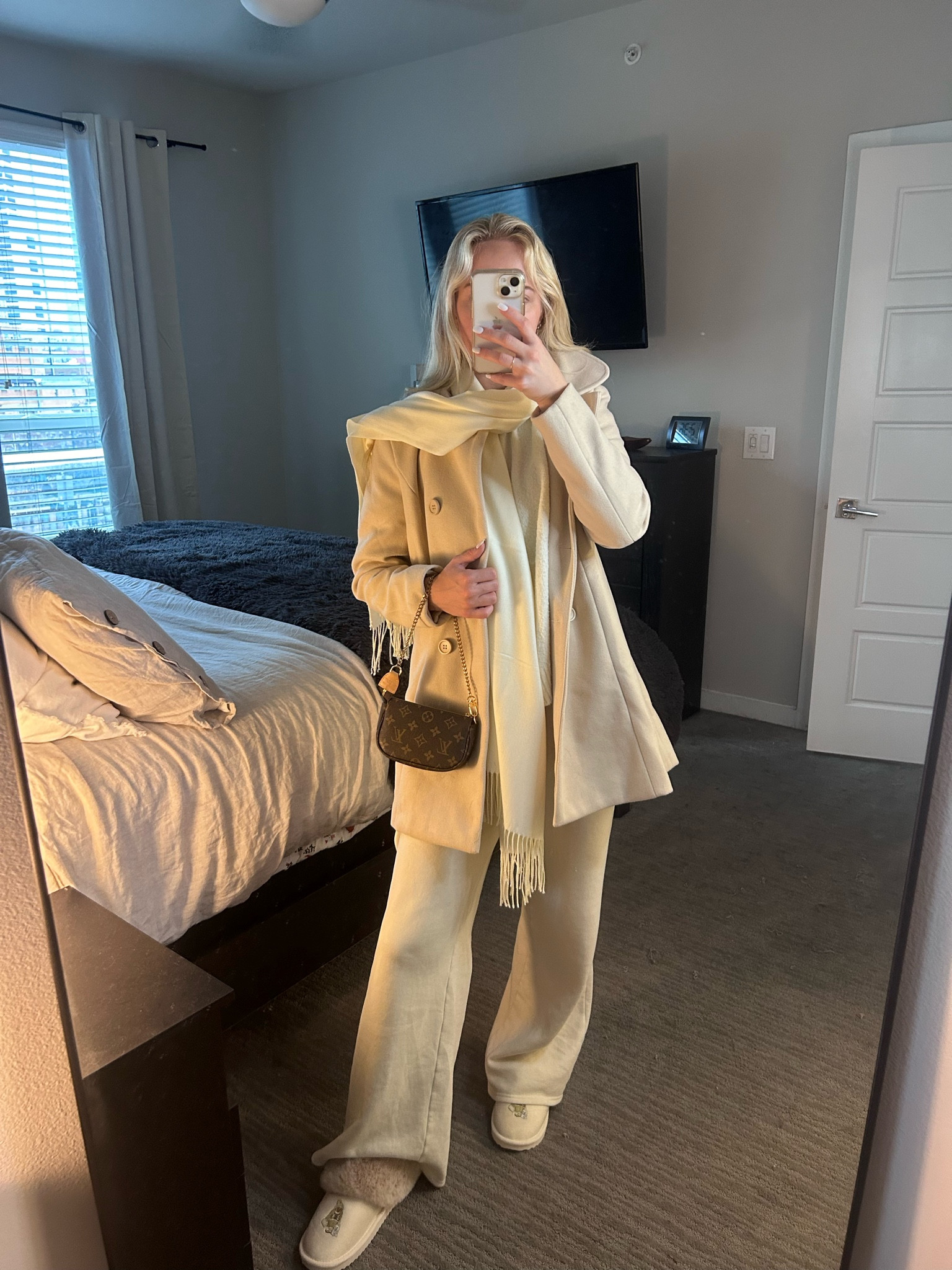 Cream coat outfit🤍

#LTKsalealert #LTKstyletip #LTKSeasonal