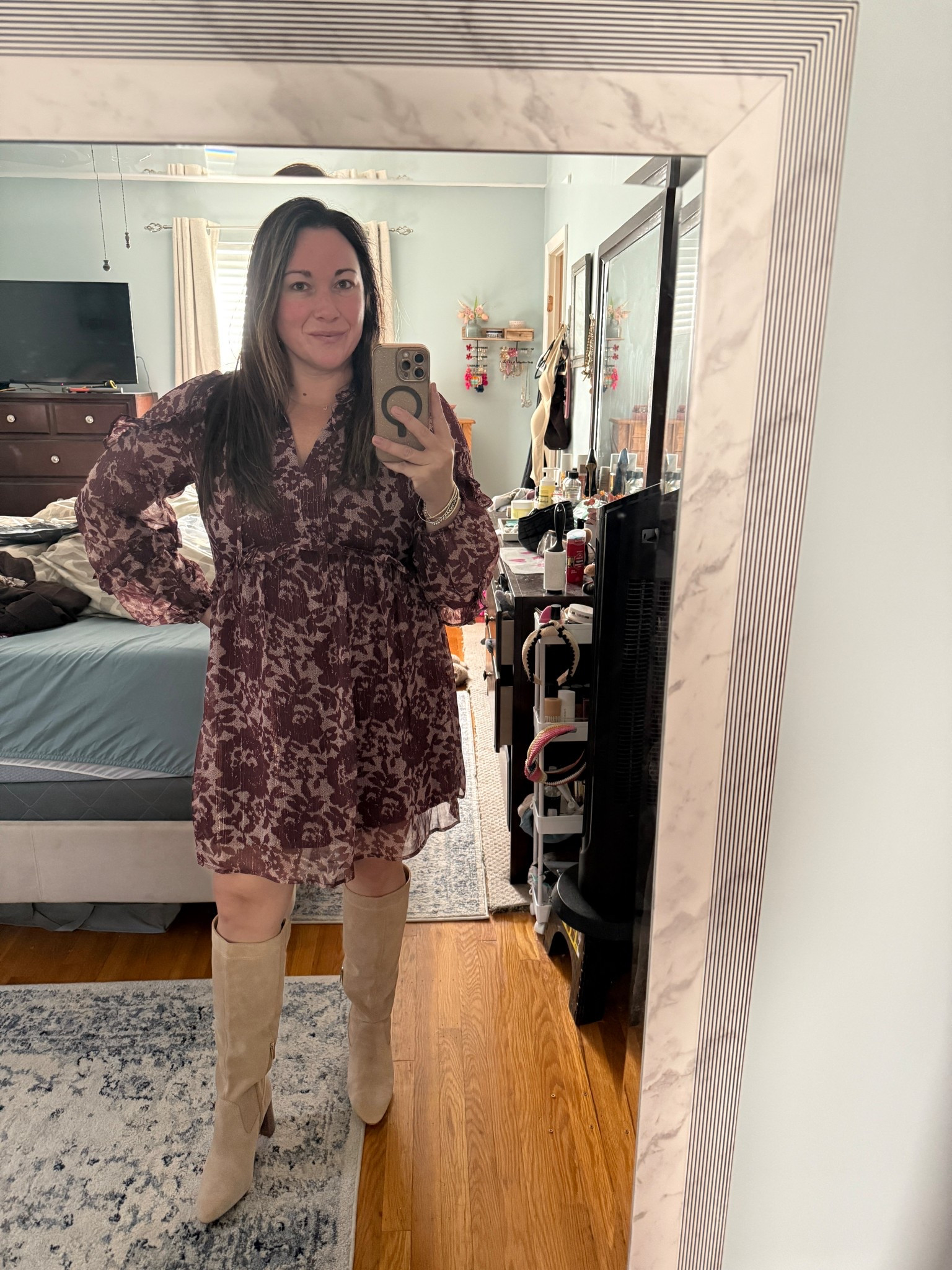 Perfect fall dress, would be great for family photos! 

#LTKMidsize #LTKFindsUnder100 #LTKStyleTip