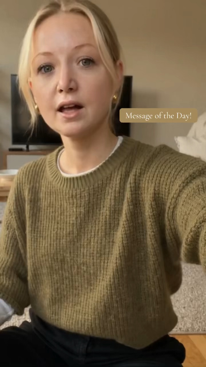 ✨ THIS IS YOUR REMINDER TO TAKE YOUR POWER BACK ✨

You’ve been shrinking…
softening your voice…
making yourself smaller so others feel comfortable.

But that’s not who you are.

You are abundant. creative. intuitive. powerful.

And it’s time you start acting like it.

⸻

💫 Healing is happening right now
💫 Hope is returning
💫 Your spirit is being renewed

Even if things felt heavy…
you are rising out of it.

⸻

But here’s what you need to hear:

⚠️ Not every voice deserves your attention
⚠️ Not every opinion deserves your energy

Too many outside influences are clouding your clarity.

Come back to YOU.

⸻

⚖️ Balance is everything right now
Protect your energy
Choose what truly matters
Let go of what doesn’t

And remember this truth:

You cannot change anyone…
but when you change yourself, everything around you shifts.

⸻

💬 Be honest with yourself…
Where have you been dimming your power?

👇 Comment “I AM READY” if you’re stepping into your highest self
💫 Comment “POWER” if this message hit you deeply

⸻

🔮 Want a deeper, more personal reading?
✨ Book with me at empathicinsightsco.com (online or in person)

⸻

#tarotreading #spiritualguidance #collectivemessage #selfgrowth #healingjourney #intuition #empowerment #energyshift #manifestation #fyp