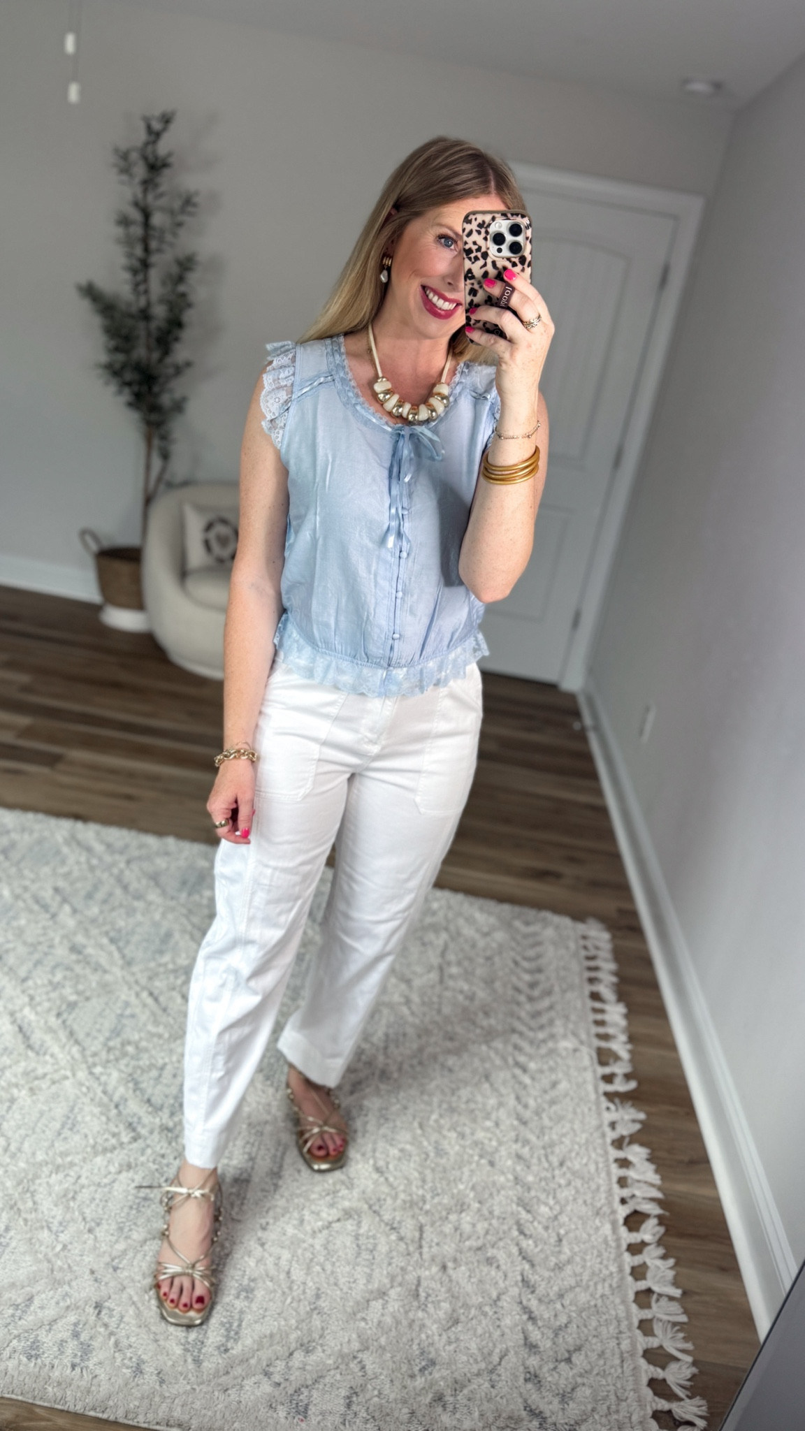 Daily try on, Walmart outfit, Walmart fashion, Walmart try on, Walmart style, scoop, white jeans

#LTKootd #LTKmomlife