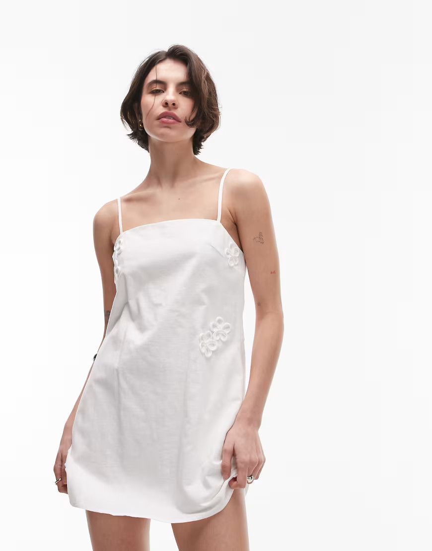SNDYS linen blend flower applique cami strap square neck mini dress in white | ASOS (Global)