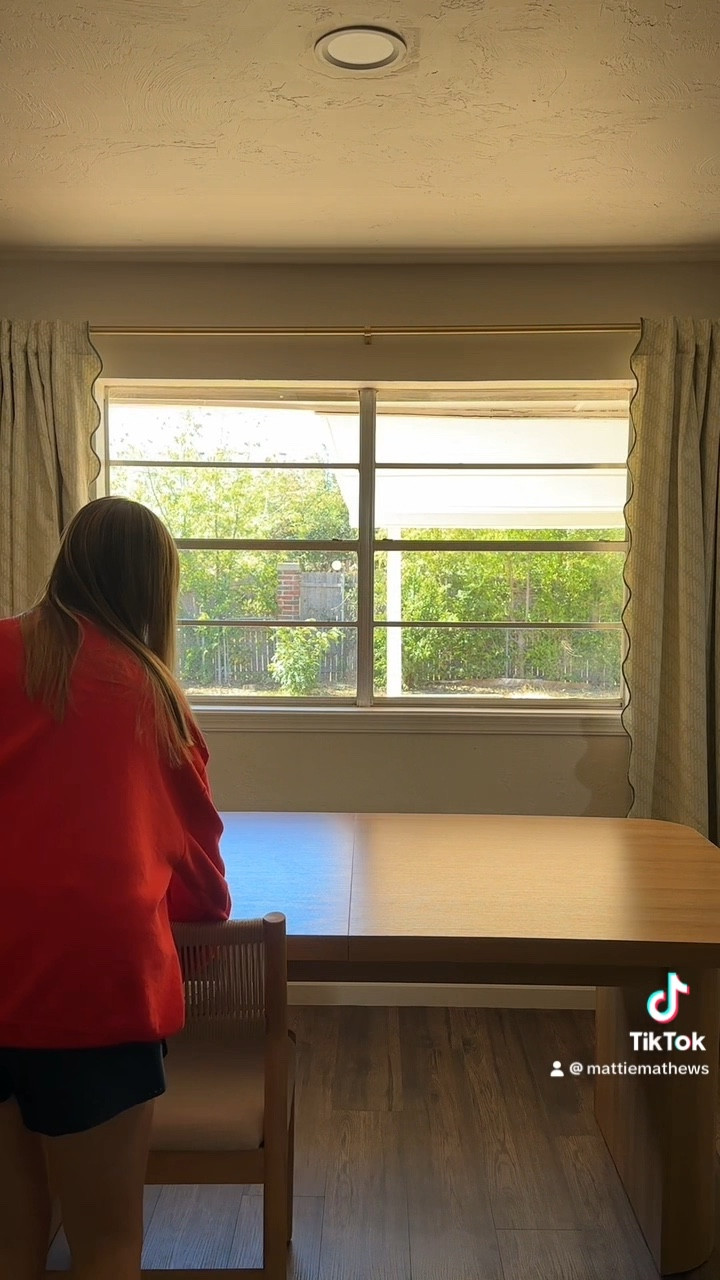 Table for $250!!!

#LTKHome #LTKVideo