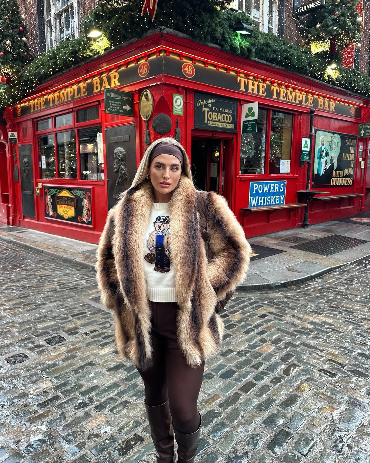 Outfit details: 
Shorts @asos
Jumper is out of stock but linked similar Ralph Lauren teddy jumpers 
Heel boots @boohoo
Coat @asos
Bag out of stock in my colour but linked the beige @boohoo 
Headband @amazon

#ireland #dublinireland #dublinchristmas #christmasindublin #thetemplebar #visitdublin #visitireland

#LTKuk #LTKwinter #LTKstyletip