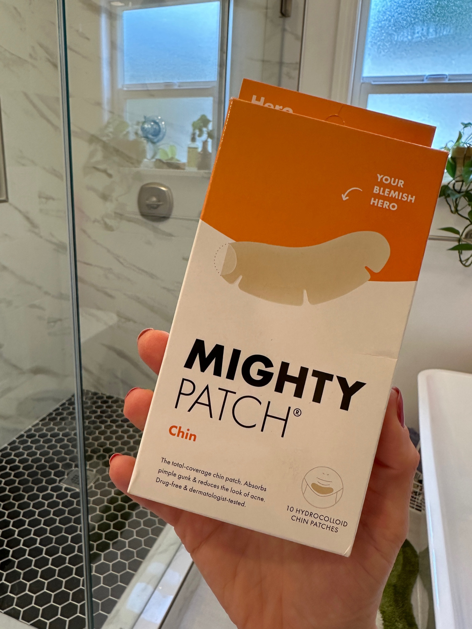 PSA if you’re prone to stubborn hormonal acne on your chin, you need these. They worked way faster and better than anything else I’ve tried!

#LTKbeauty