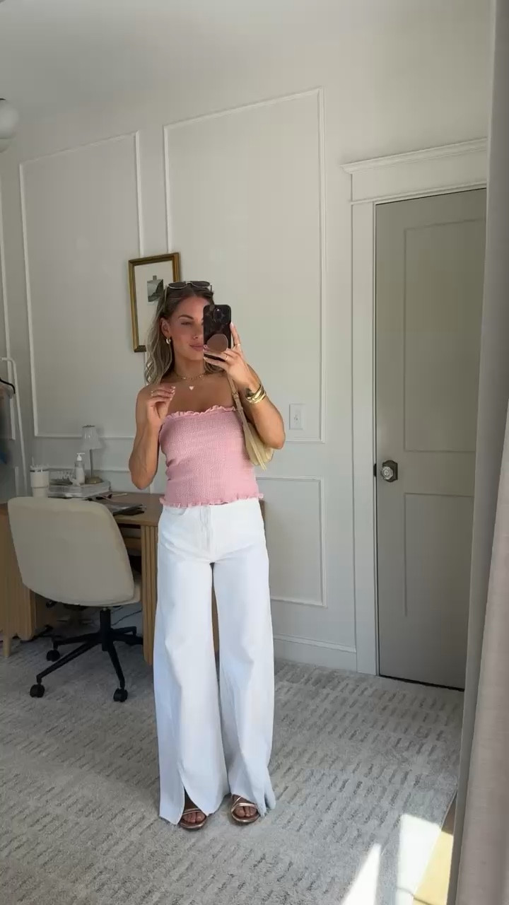 the perfect summer jeans!! I did size up from my usual 0 to a 2!

Pink top (size small) also has a matching skirt if you're looking for a monochromatic set!

Summer Outfit
Casual Summer Fit
Zara
Zara Looks 

 

#LTKStyleTip #LTKFindsUnder100 #LTKSummerEdit