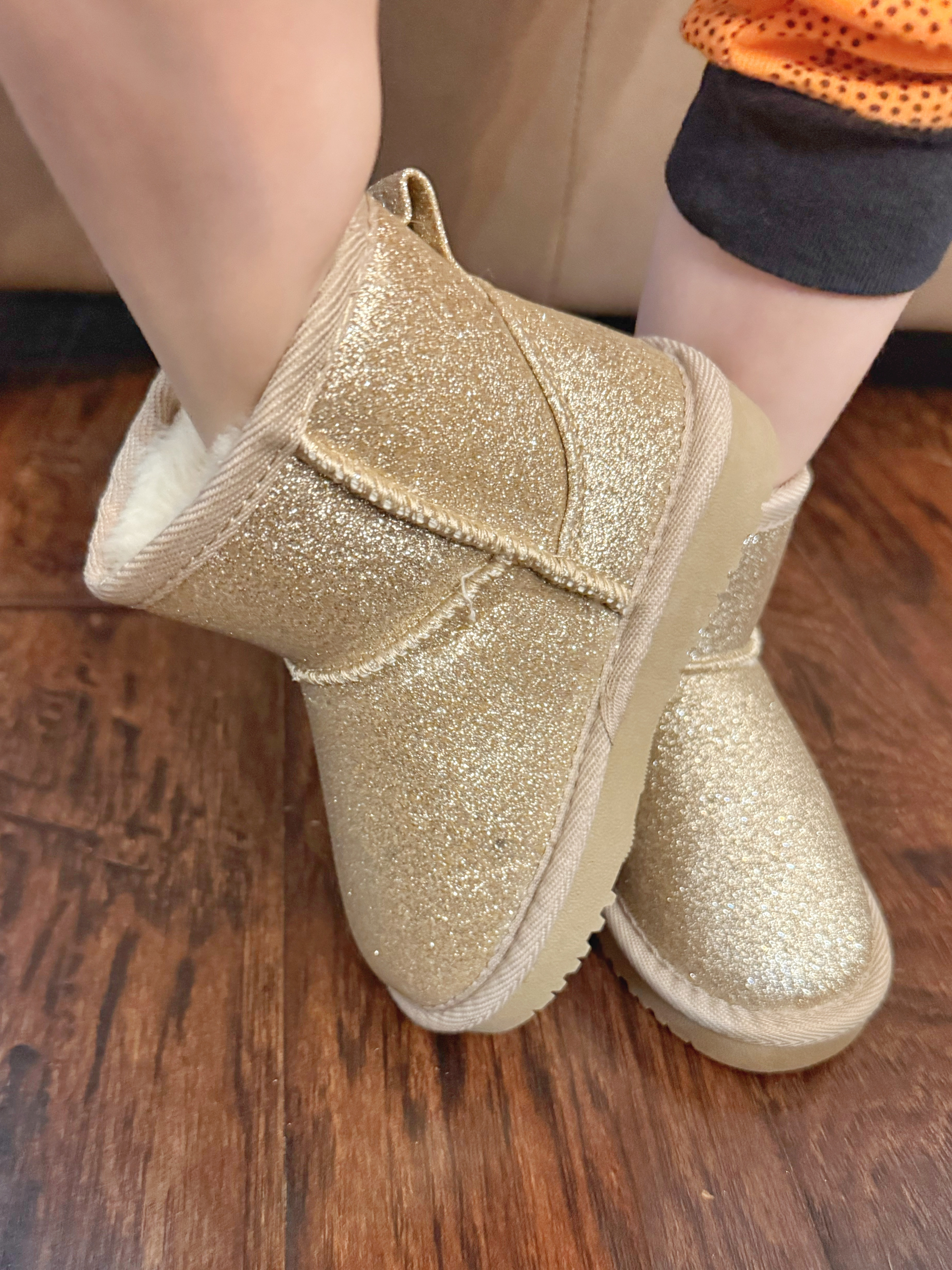 These little gold sparkle boots are the sweetest winter find ❄️✨
Cozy, comfy, and perfect for dress-up days or school outfits.
She hasn’t taken them off since they arrived! 💛 

 #LTKShoeCrush #LTKBaby #LTKKids