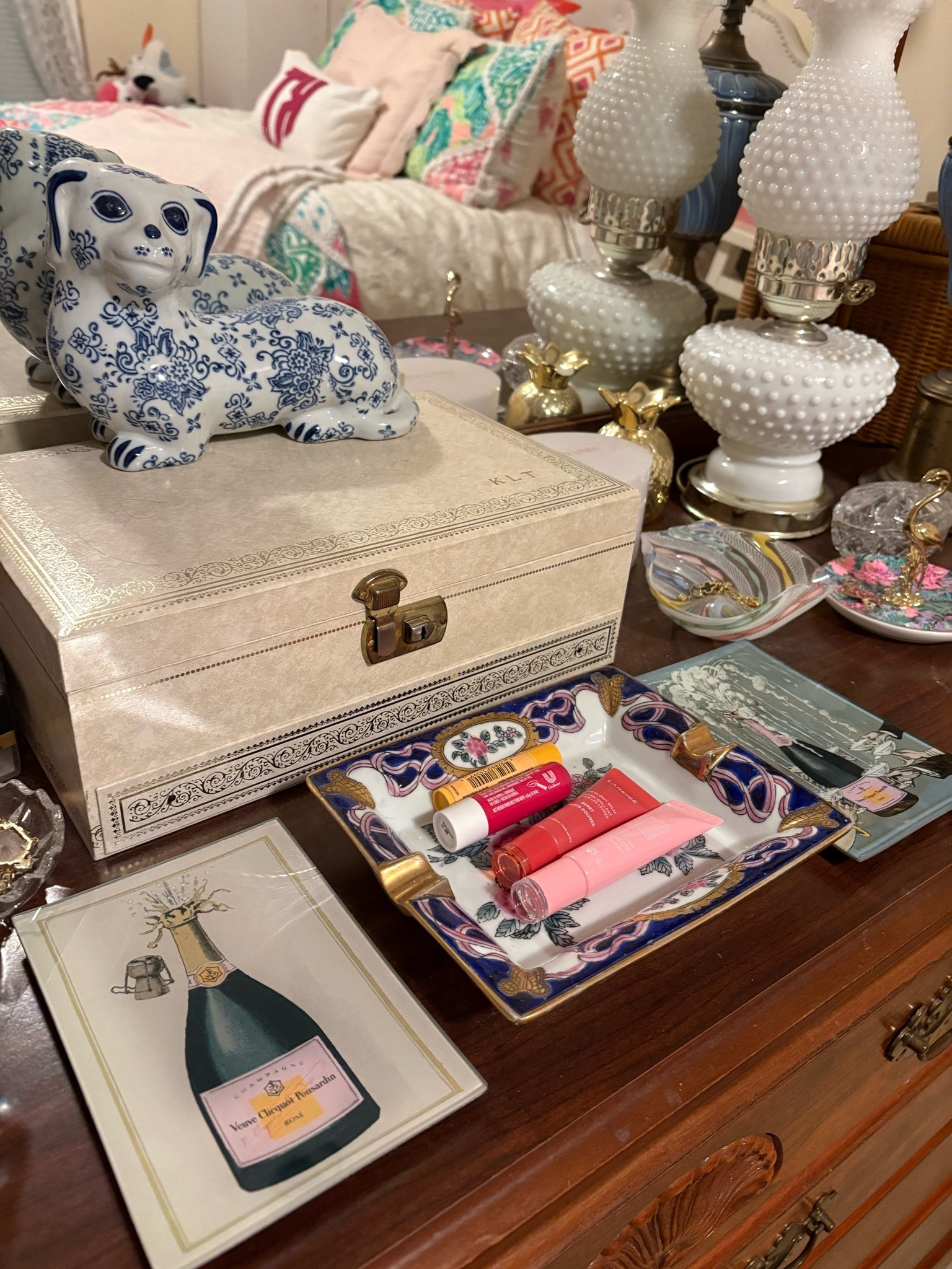 #AD #Gifted | I LOVE adding a bit of a flair to my bedside dresser with these Veuve-themed handmade trays from @bensgarden! The perfect opportunity to add a fun flair to any place in your home 🥂💕

#LTKmorningroutine #LTKselfcare #LTKHome