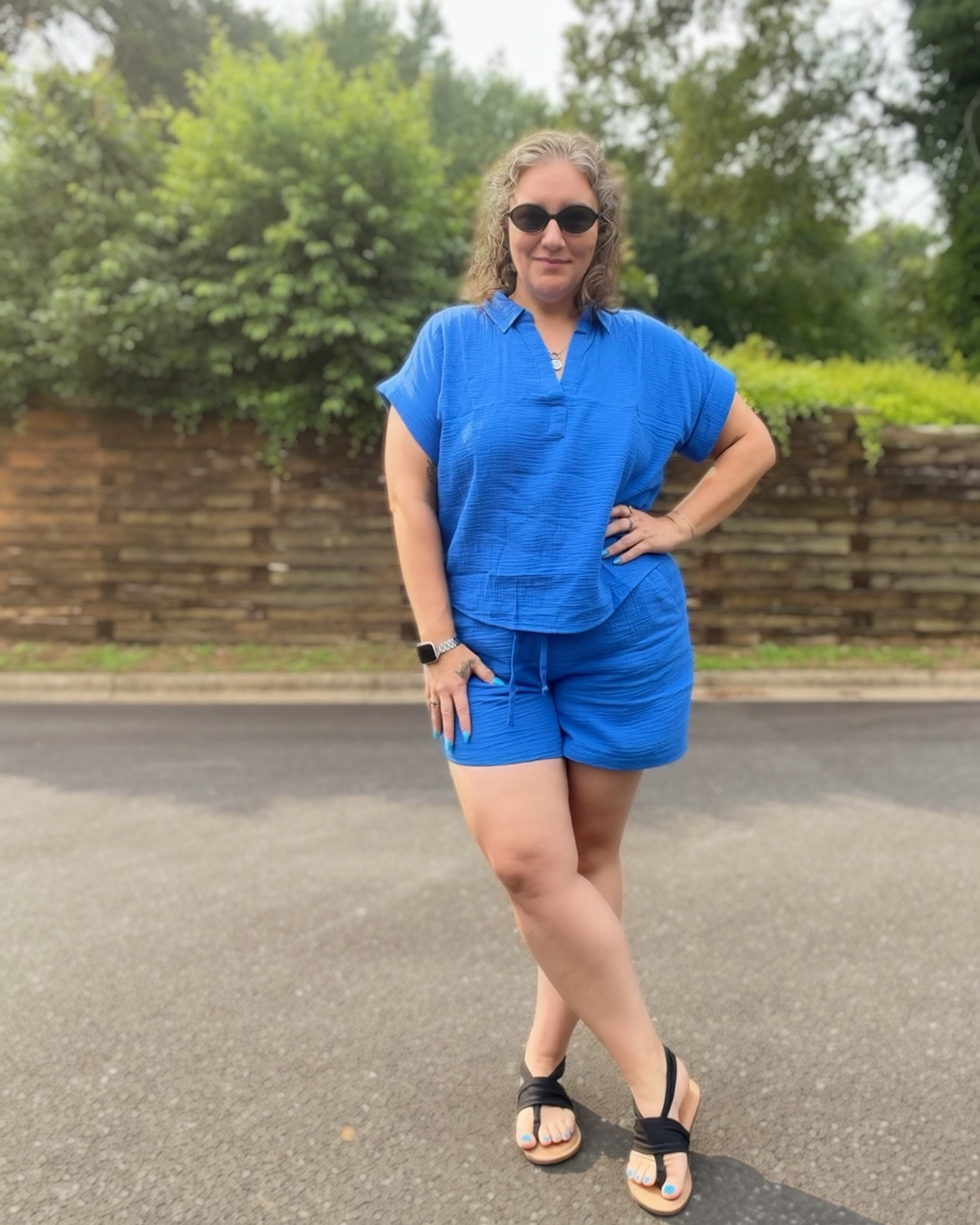 The soft, lightweight linen set from @jcrew factory that I bought in 3 colors for summer 🙌🏼 💙

#iceman #shabang #jcrewfactory #momsover40 #cltnc