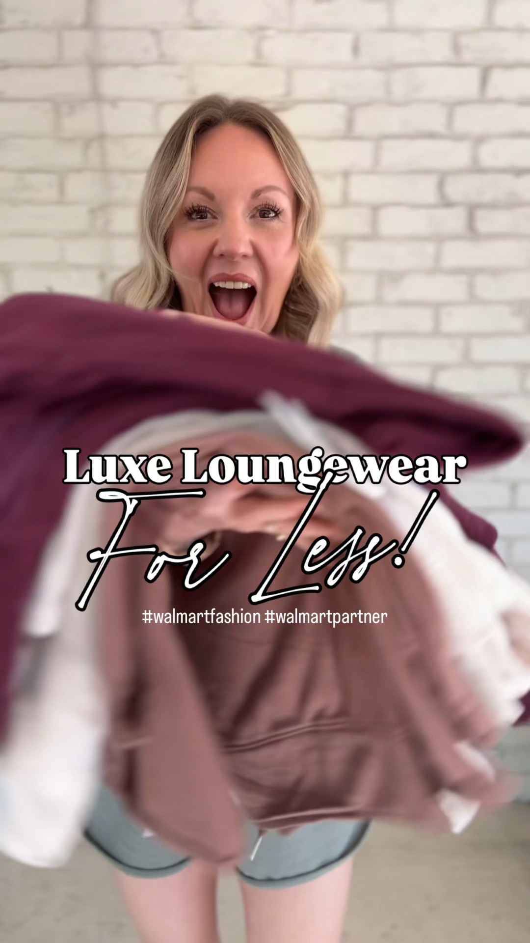 Size medium 

#LTKGiftGuide #LTKSeasonal #LTKOver40