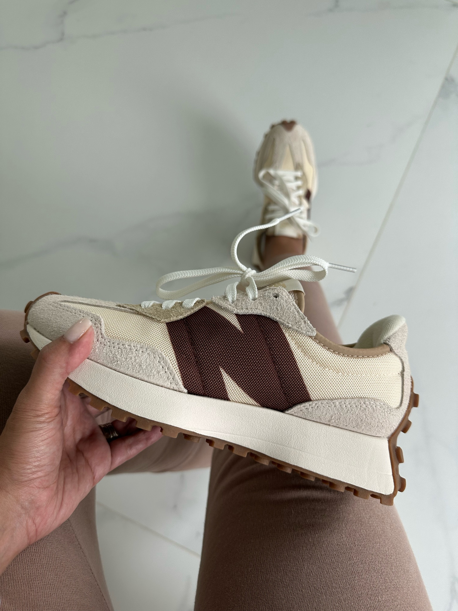 Neutral sneakers, spring sneakers, summer sneakers, white sneakers, trendy sneakers, new balance sneakers, new balance 327

#LTKshoecrush #LTKunder100 #LTKSeasonal