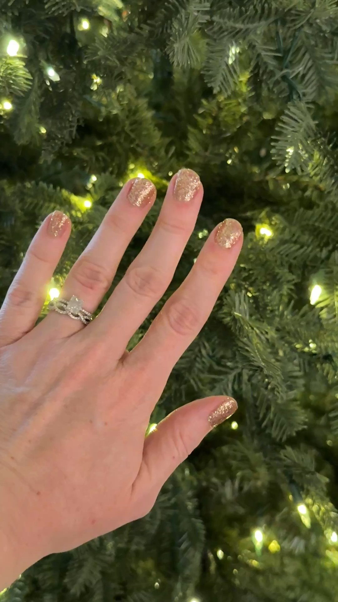 Holiday cookie day calls for matching nails ✨🍪
We used ella+mila’s Dripping in Gold—a best seller you can find at CVS.
Vegan, cruelty-free, 17-free, and mom-founded 🤍 @ellamila

#LTKHoliday #LTKGiftGuide