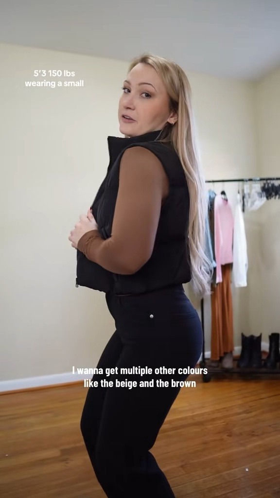 Obsessed with this cropped puffer vest 🤍 It’s lightweight, warm, and perfect for layering over long sleeves, hoodies, and athleisure outfits. Such a good fall/winter staple if you love neutral, everyday basics that elevate your look without trying. 

#croppedpuffervest #falloutfitideas #neutralstyle #winterlayers #ltkfashionfinds

#LTKPetite #LTKSeasonal #LTKootd