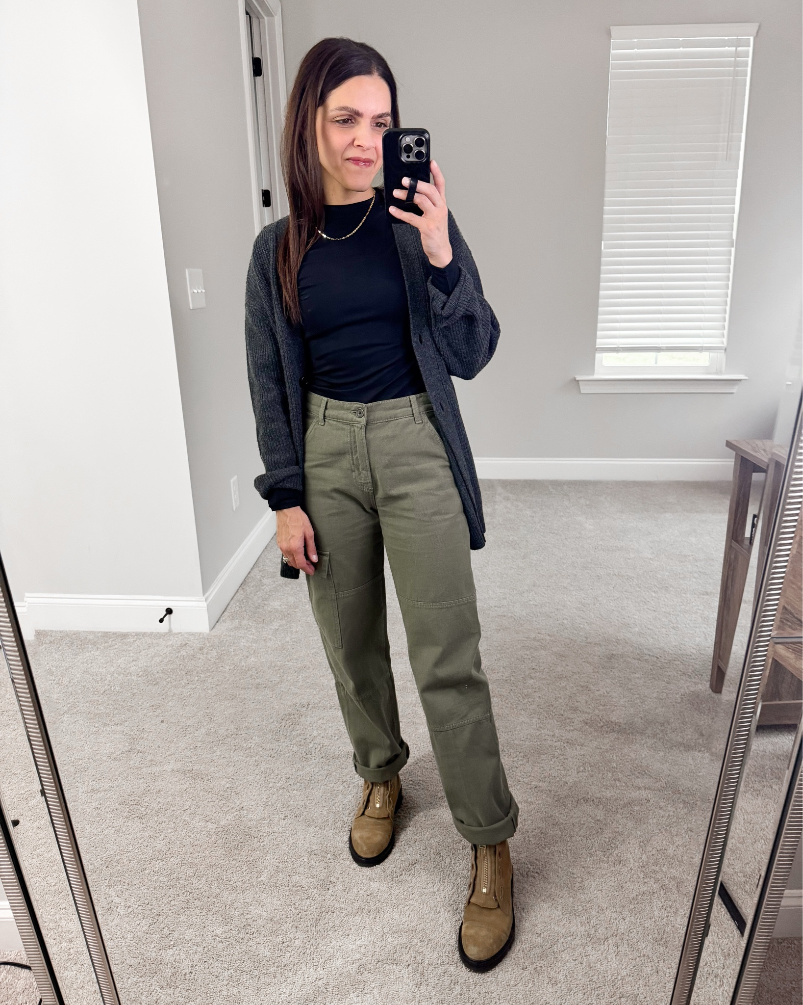Daily look

PUMIEY long sleeve tee - S
cargo pant - linked similar
combat boot - linked similar
boyfriend cardigan - XS 

#LTKStyleTip