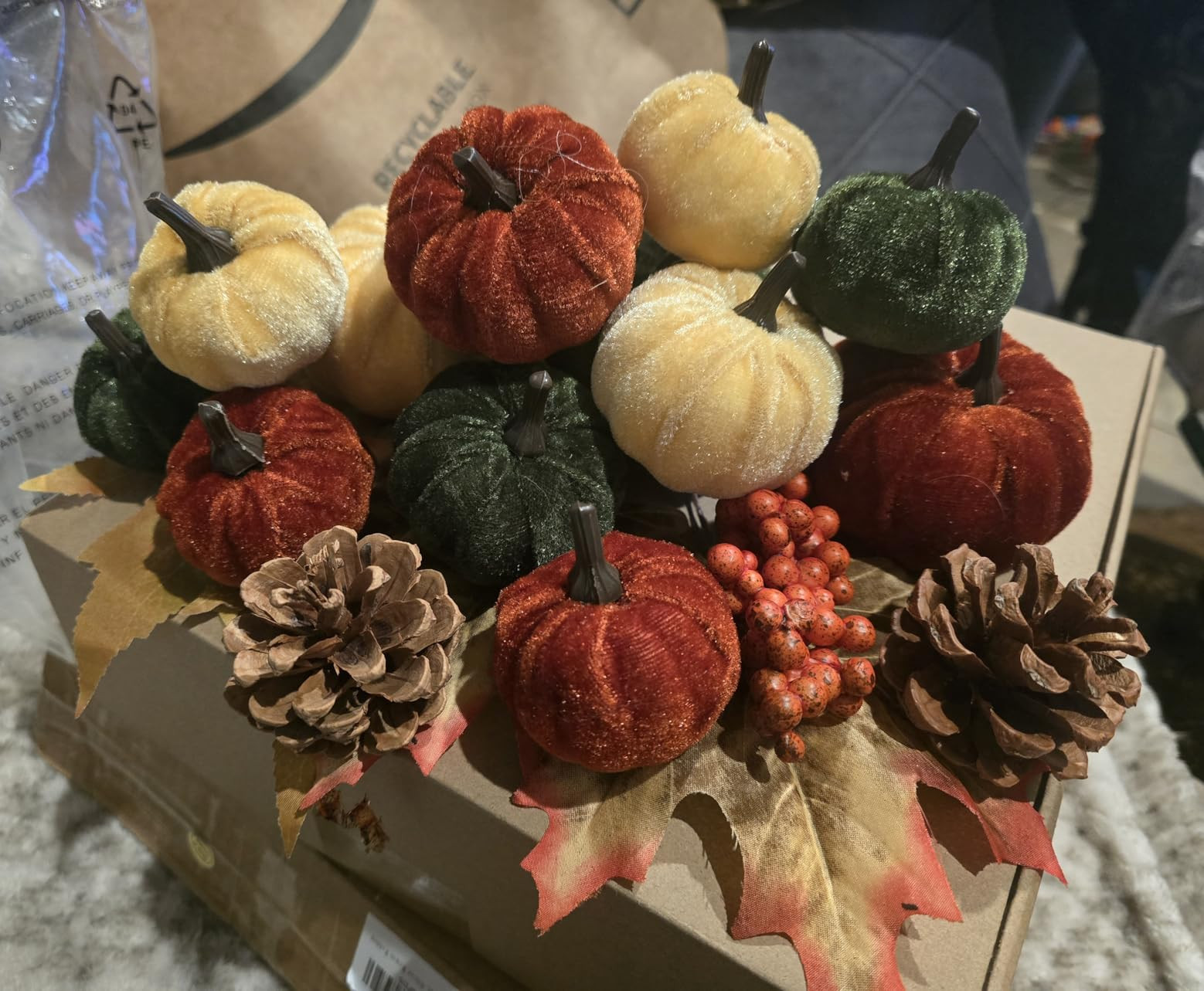 21 PCS Pink Pumpkins Set for Thanksgiving Decor, 3 Sizes Fake Velvet Pumpkin Mini Foam Pumpkin fo... | Amazon (US)