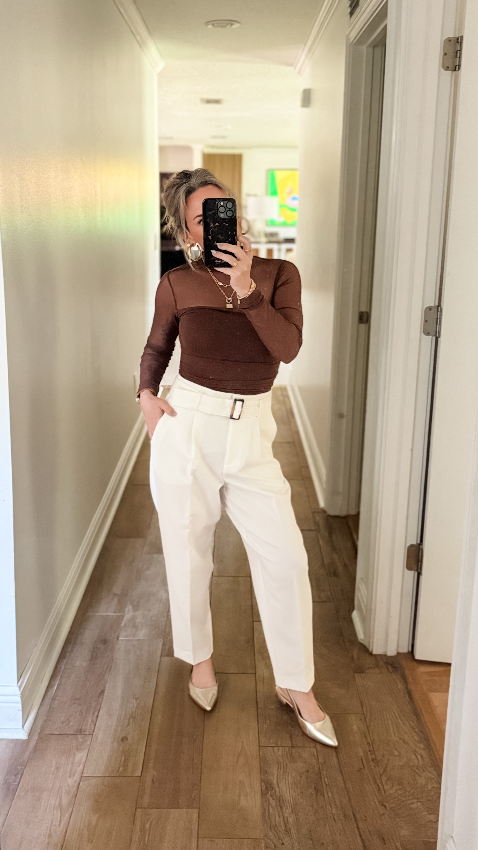 Repeat outfit offender because it’s a chic go-to. 💁🏻‍♀️

Petite, Amazon, white pants, 


#LTKStyleTip #LTKPetite #LTKFindsUnder100