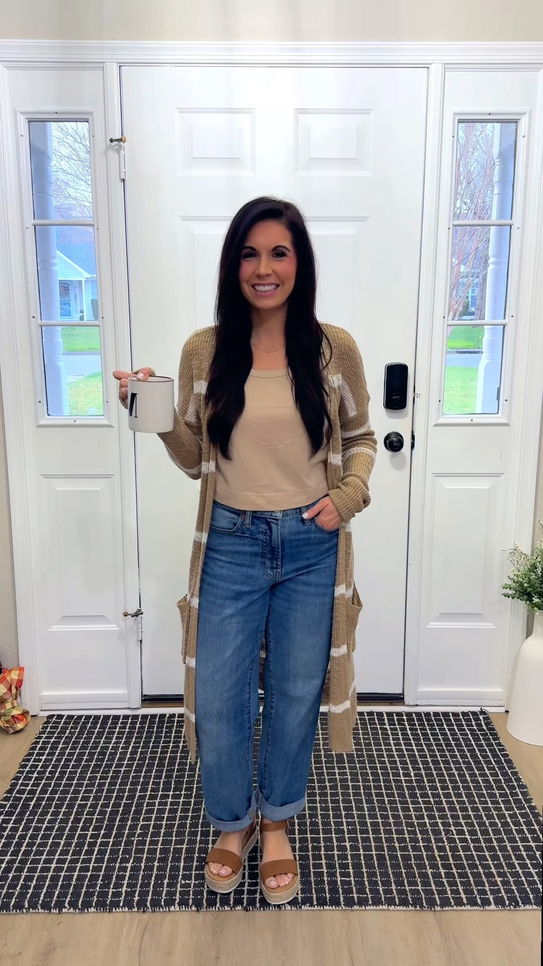 Mondays petite work outfit 
Pants: size 2
Tank: small 
Cardigan: old but linked similar
Shoes: 6.5

#LTKootd #LTKWorkwear #LTKPetite