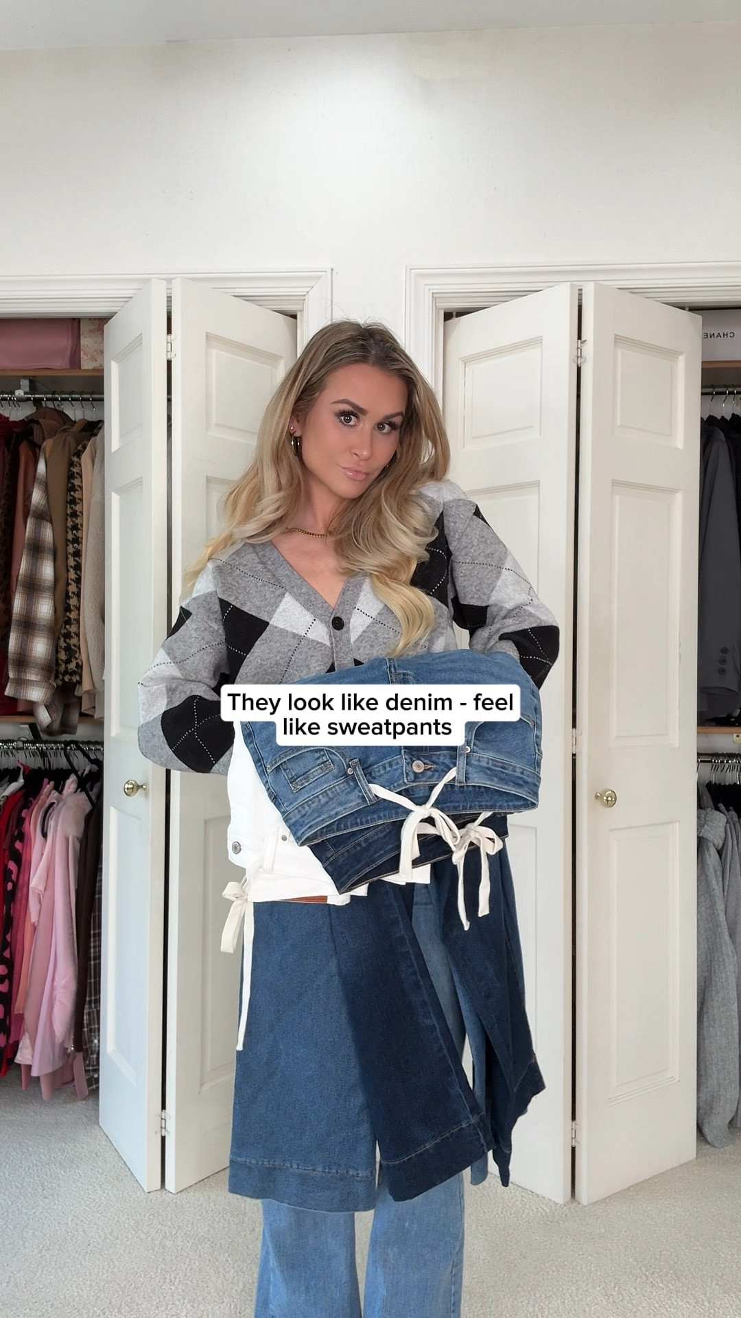 Adjustable waist drawstring jeans 🙌🏼✨

#ad
#sponsored
#amazonpartner
#amazonfinds
#amazon
@amazon
#amazonfashion

#LTKWatchNow #LTKFindsUnder50 #LTKStyleTip