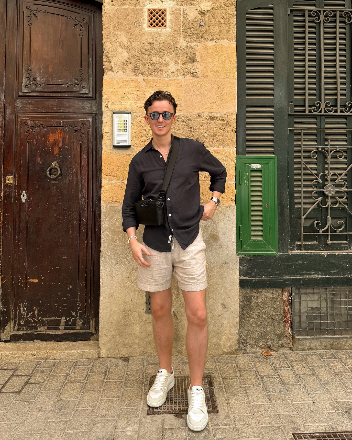 Exploring 🇪🇸🔍

The @grams28 157 Sling bag has been the perfect way to carry my essentials while island hopping, (Gifted)

Outfit details 
Shirt @pullandbear 
Shorts @abercrombie 
Shoes @axelarigato 
Bag @grams28 
Glasses @oliverpeoples