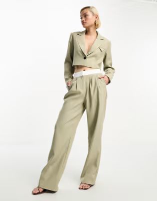 4th & Reckless – Set aus kurzem Blazer und weit geschnittener Hose in Khaki | ASOS (Global)