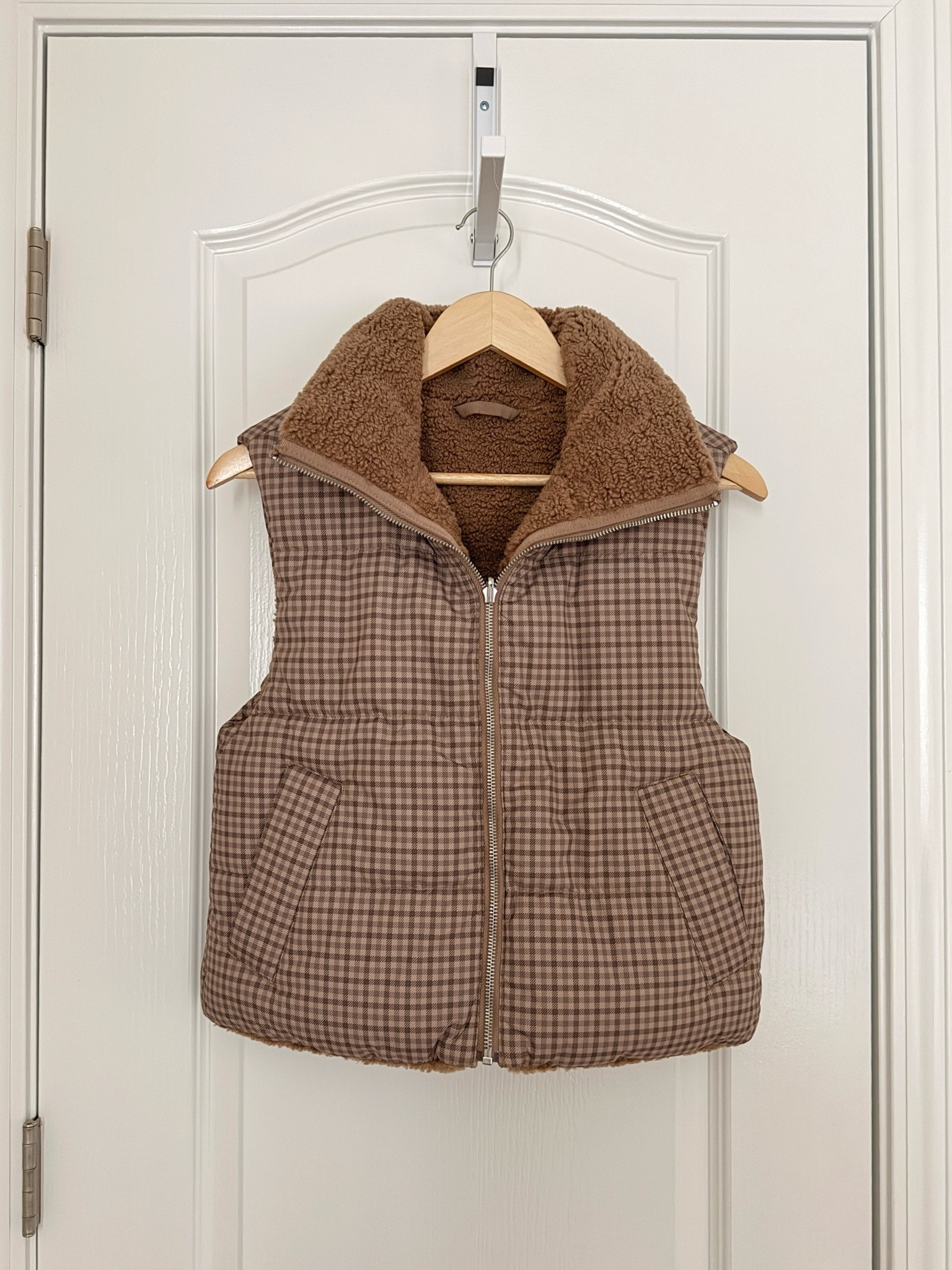 New at Abercrombie & Fitch! 🤎 How cute is this reversible puffer vest for fall?! 🍁I love the classic brown gingham / quilted print on one side and the cozy mocha sherpa on the other—it’s like getting two vests in one. 🙌🏻 Such a fun and versatile layering piece for pumpkin patches, weekend outings, and all your fall adventures. 🍂 @abercrombie #vest #fallfashion #fallstyle

#LTKootd #LTKActive #LTKfitnessgoals