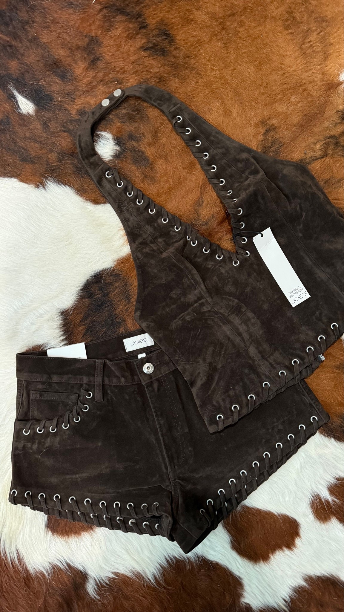 obsessed with this set!!! perfect for summer rodeos or concerts 🤎 I got a size S top and 26 in shorts

#LTKSeasonal