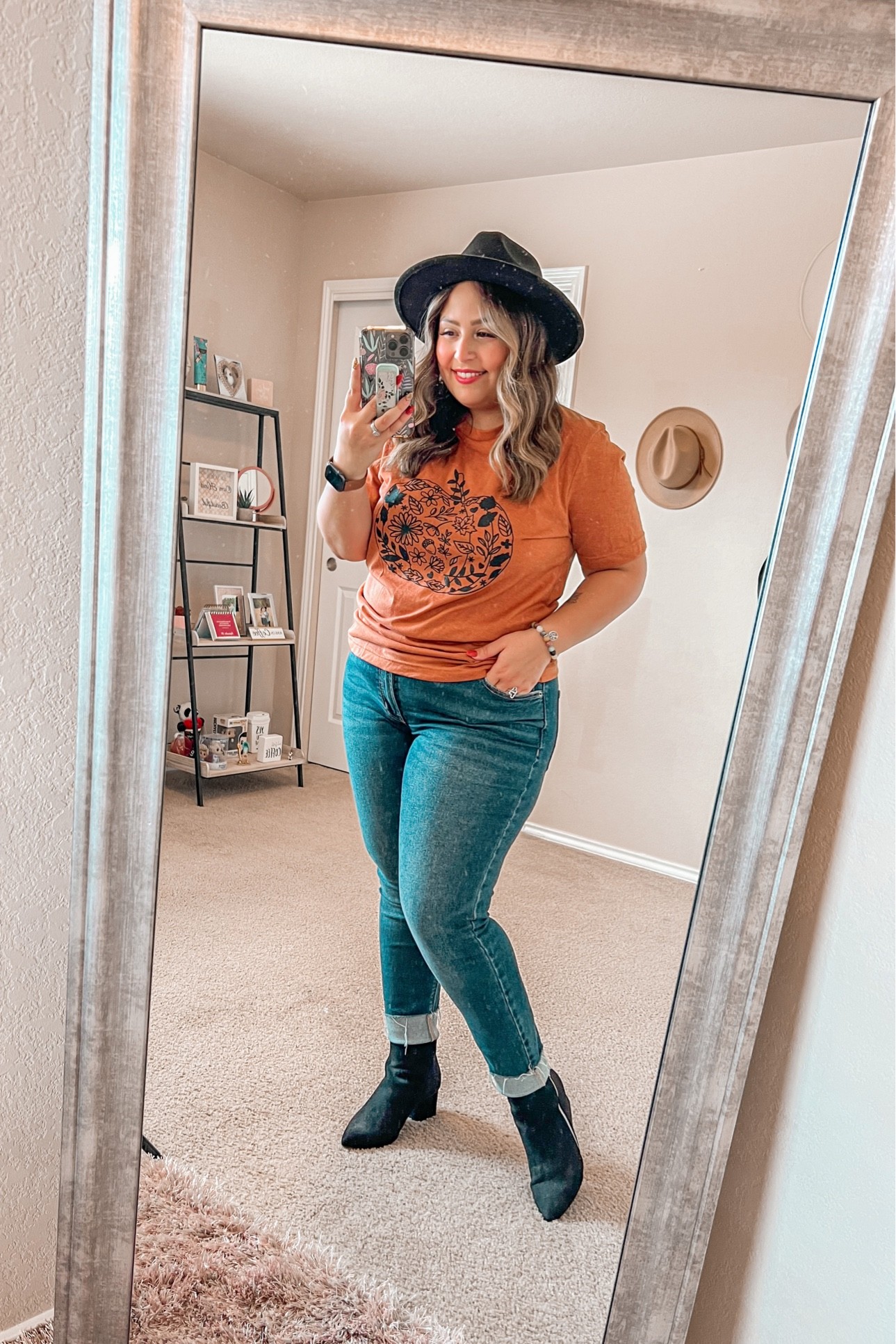 Happy Wednesday gals here is my outfit link from my 1st very Jane share yesterday 🧡
Please note I cannot link my Very Jane graphic tee here but if you send me a dm on IG or TikTok I can send you the link to it! 🧡

#LTKHalloween #LTKunder50 #LTKSeasonal